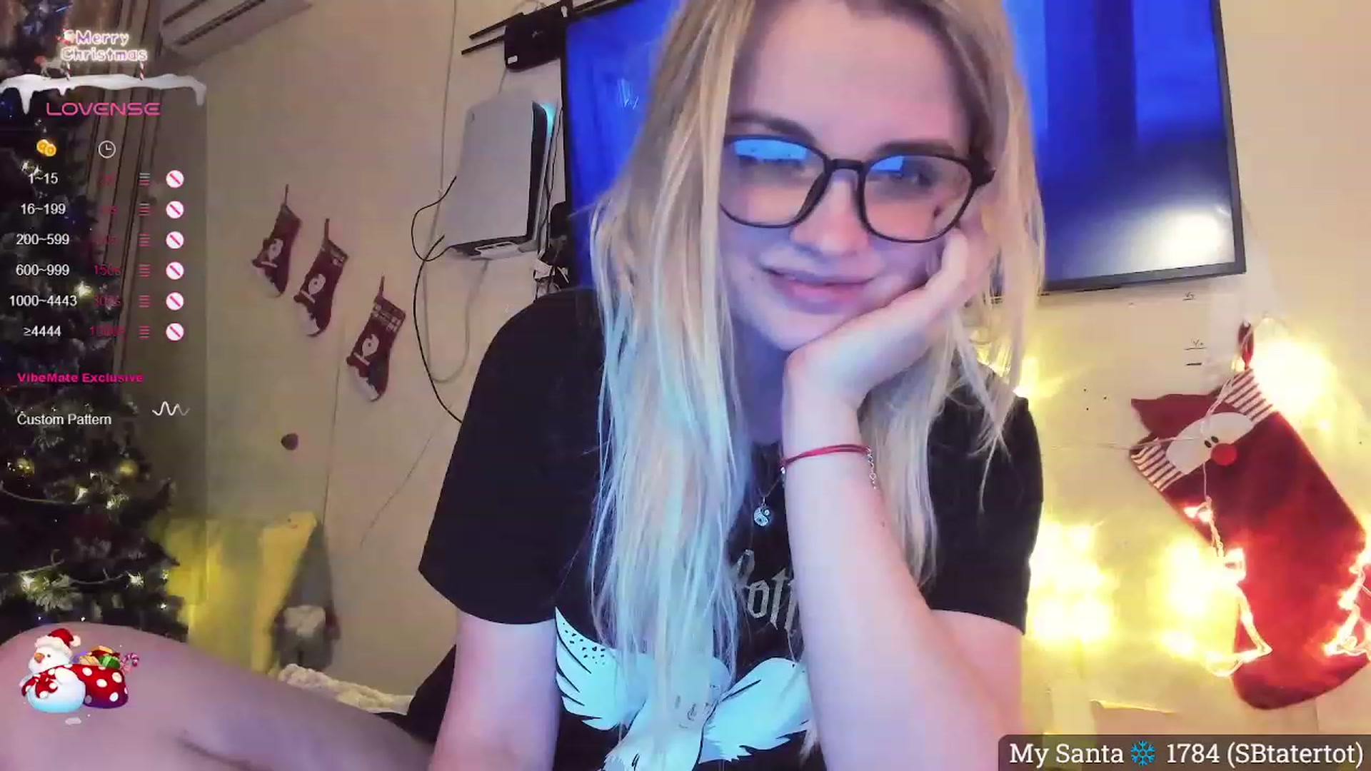 Gallery image thumbnail from NaughtyKitten's myfreecams stream on, 12/27/2023, 21:57 image 19 of 20