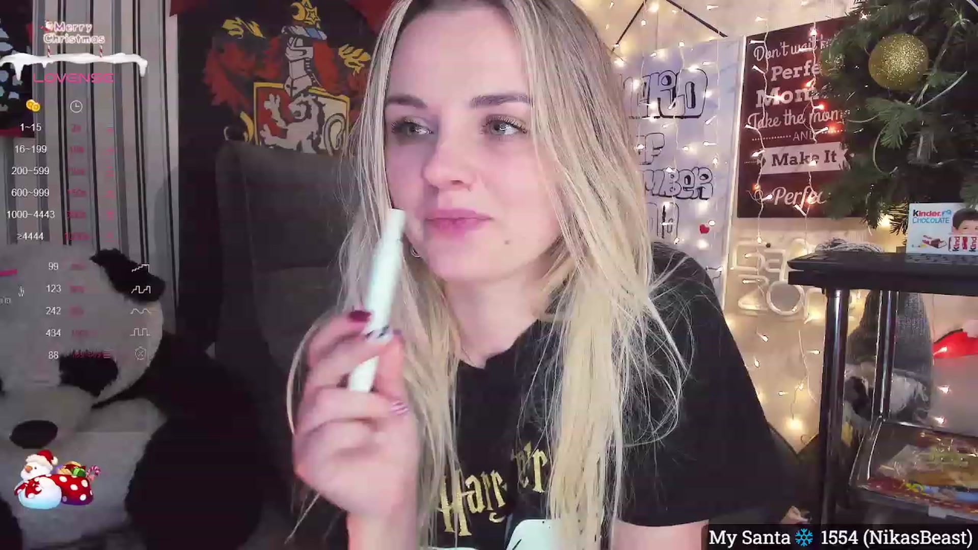 Gallery image thumbnail from NaughtyKitten's myfreecams stream on, 12/28/2023, 21:35 image 7 of 20