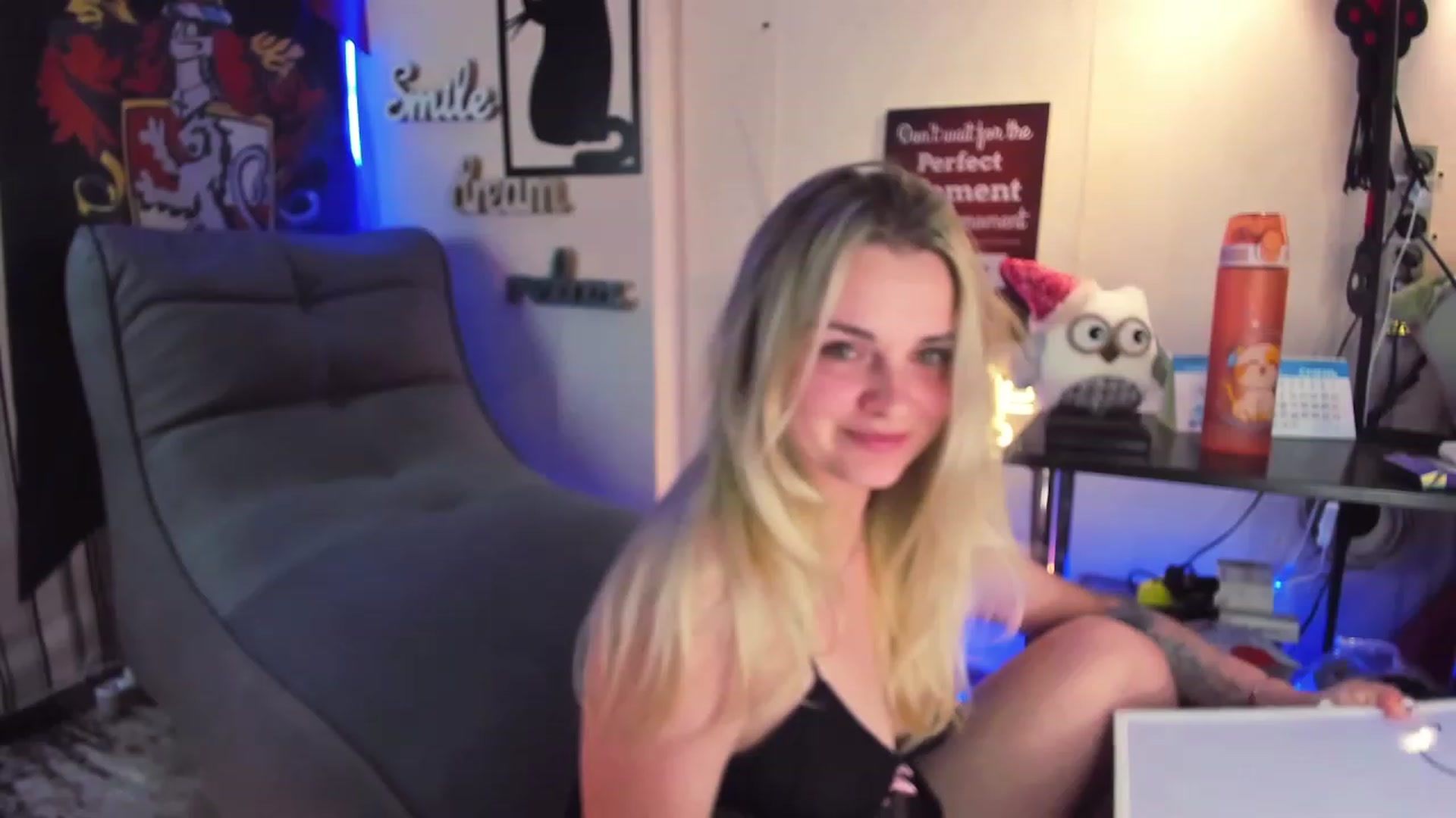 Gallery image thumbnail from NaughtyKitten's myfreecams stream on, 01/05/2024, 17:21 image 1 of 20