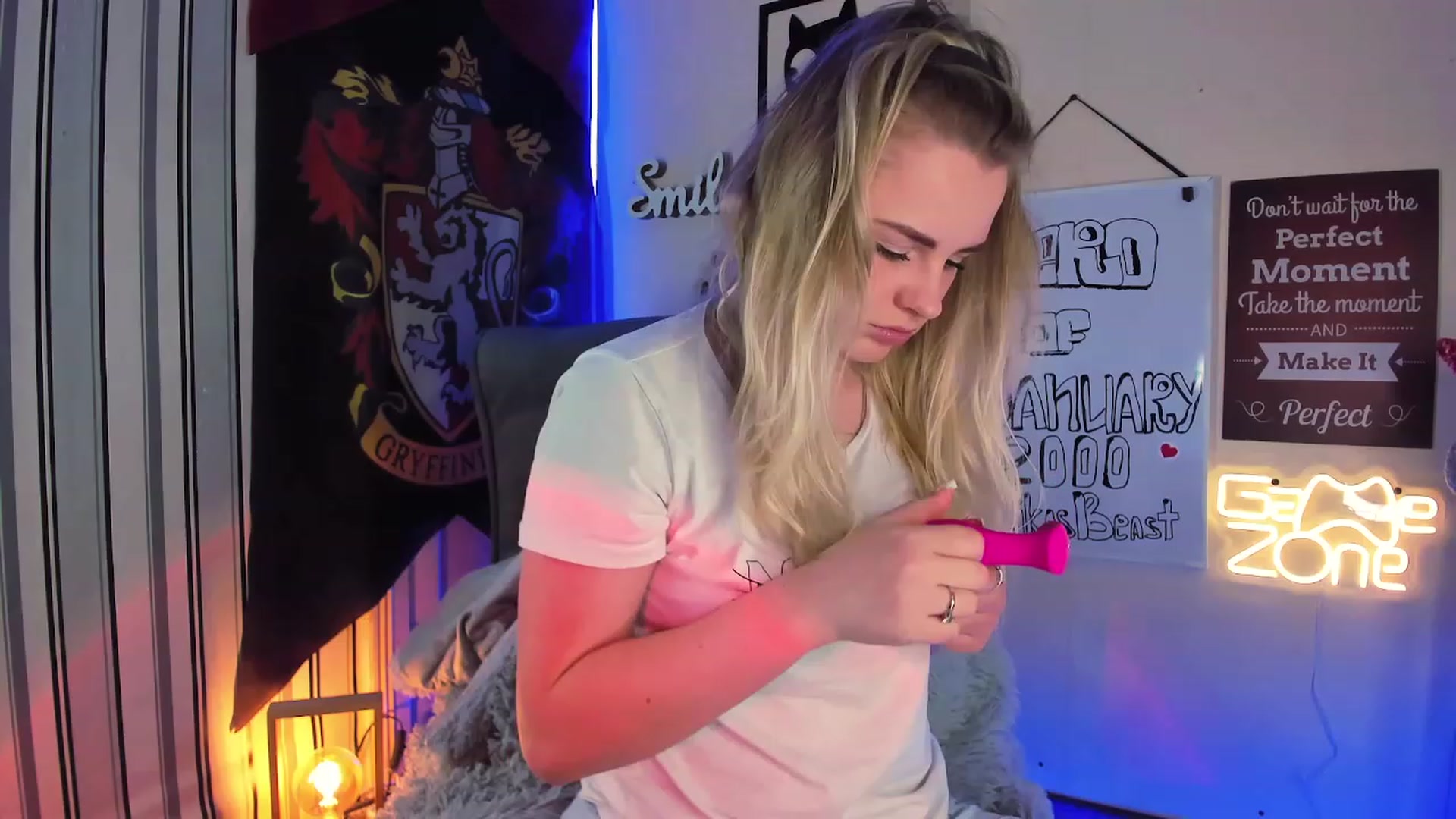 Gallery image thumbnail from NaughtyKitten's myfreecams stream on, 01/23/2024, 17:59 image 2 of 20