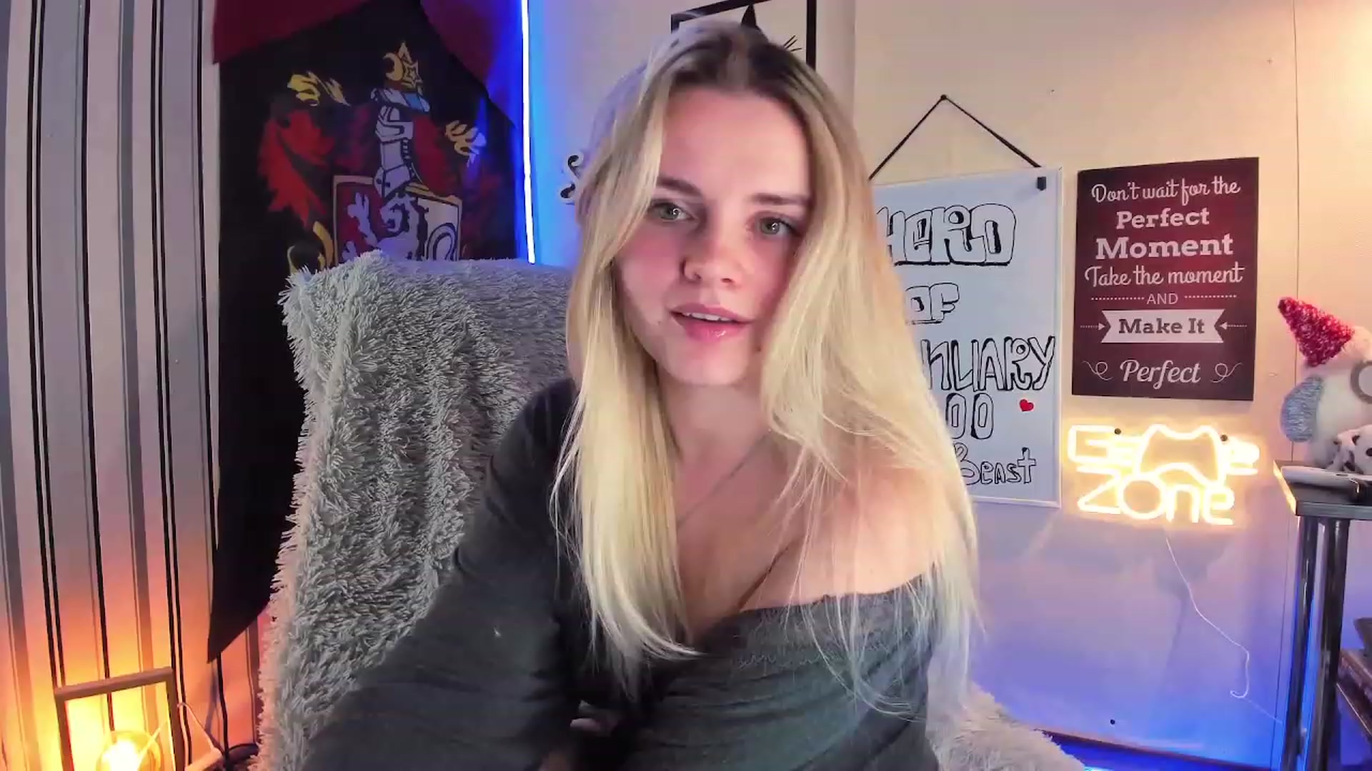 Gallery image thumbnail from NaughtyKitten's myfreecams stream on, 01/25/2024, 12:17 image 11 of 20