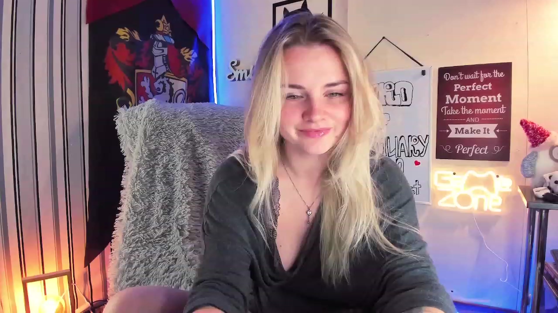 Gallery image thumbnail from NaughtyKitten's myfreecams stream on, 01/25/2024, 12:17 image 3 of 20