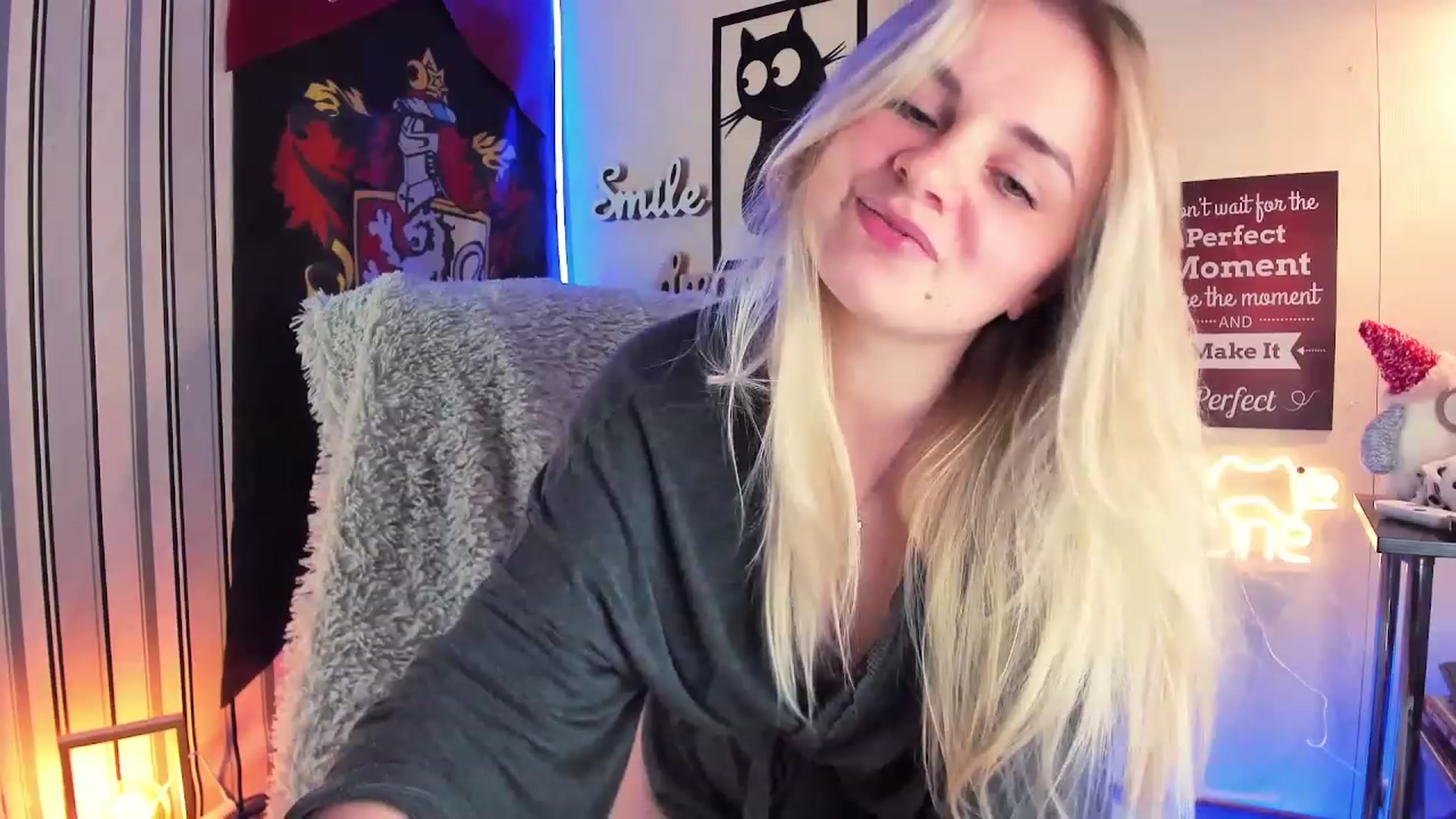 Gallery image thumbnail from NaughtyKitten's myfreecams stream on, 01/25/2024, 12:17 image 20 of 20