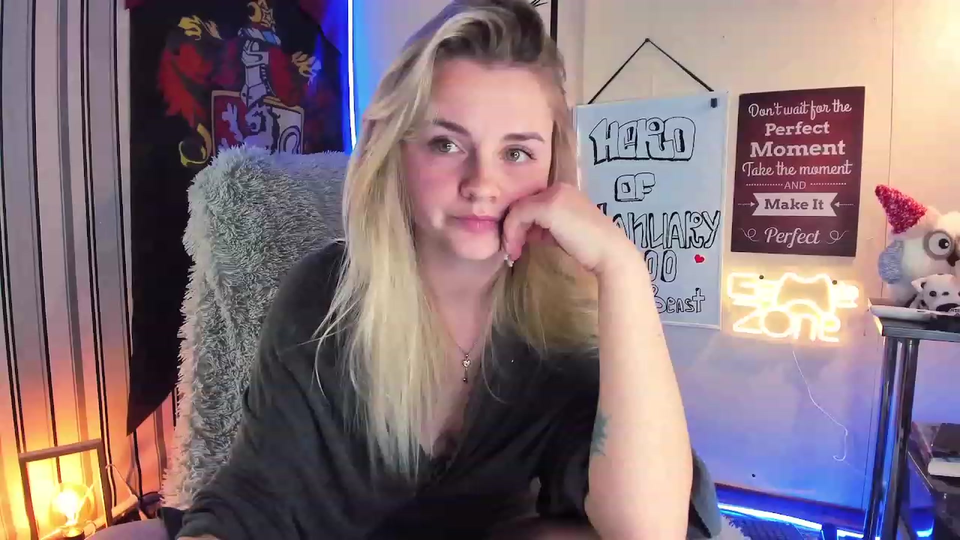 Gallery image thumbnail from NaughtyKitten's myfreecams stream on, 01/25/2024, 13:13 image 5 of 20