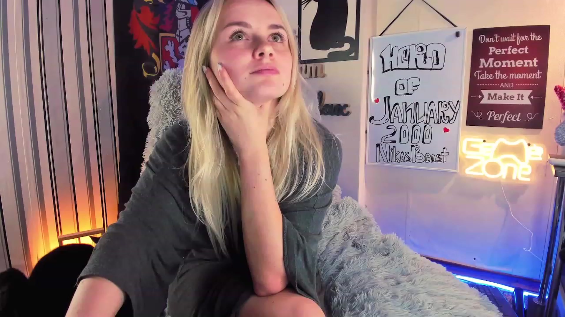 Gallery image thumbnail from NaughtyKitten's myfreecams stream on, 01/25/2024, 13:31 image 12 of 20