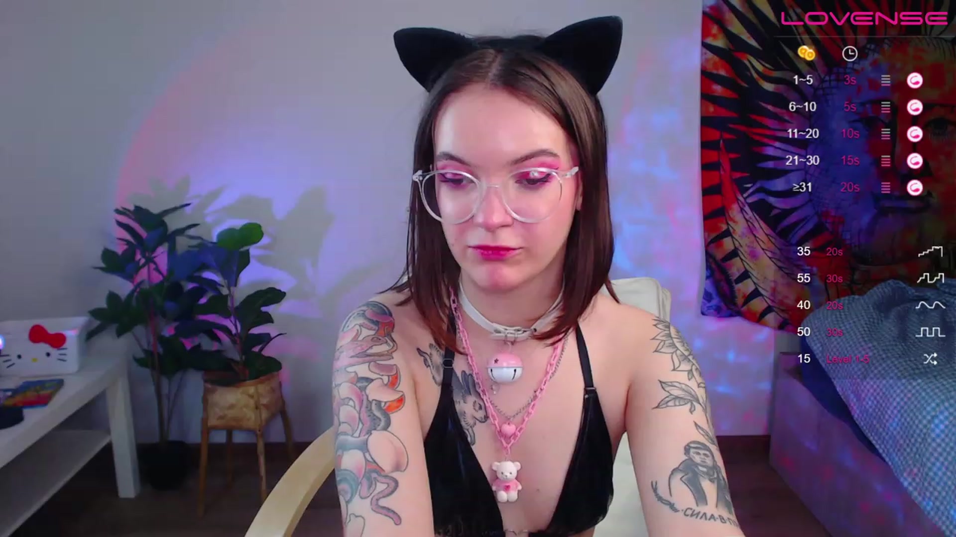 Gallery image thumbnail from NaughtyLoki's myfreecams stream on, 12/25/2022, 02:49 image 15 of 20