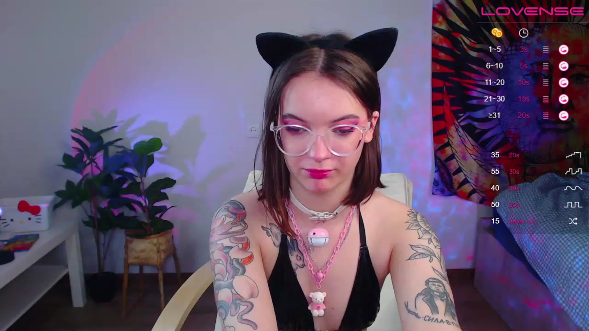 Gallery image thumbnail from NaughtyLoki's myfreecams stream on, 12/25/2022, 02:49 image 18 of 20