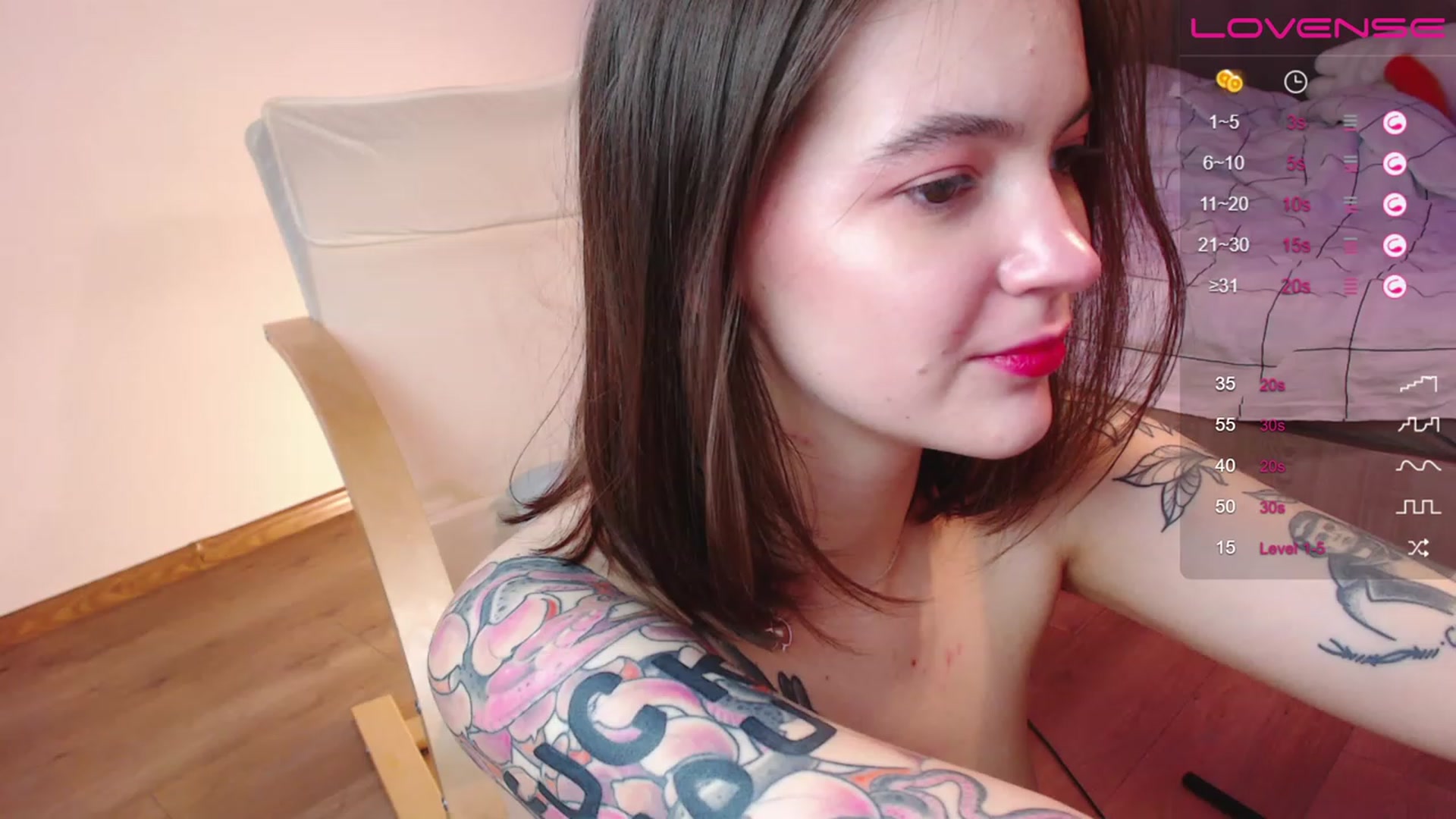 Gallery image thumbnail from NaughtyLoki's myfreecams stream on, 01/31/2023, 22:21 image 11 of 20