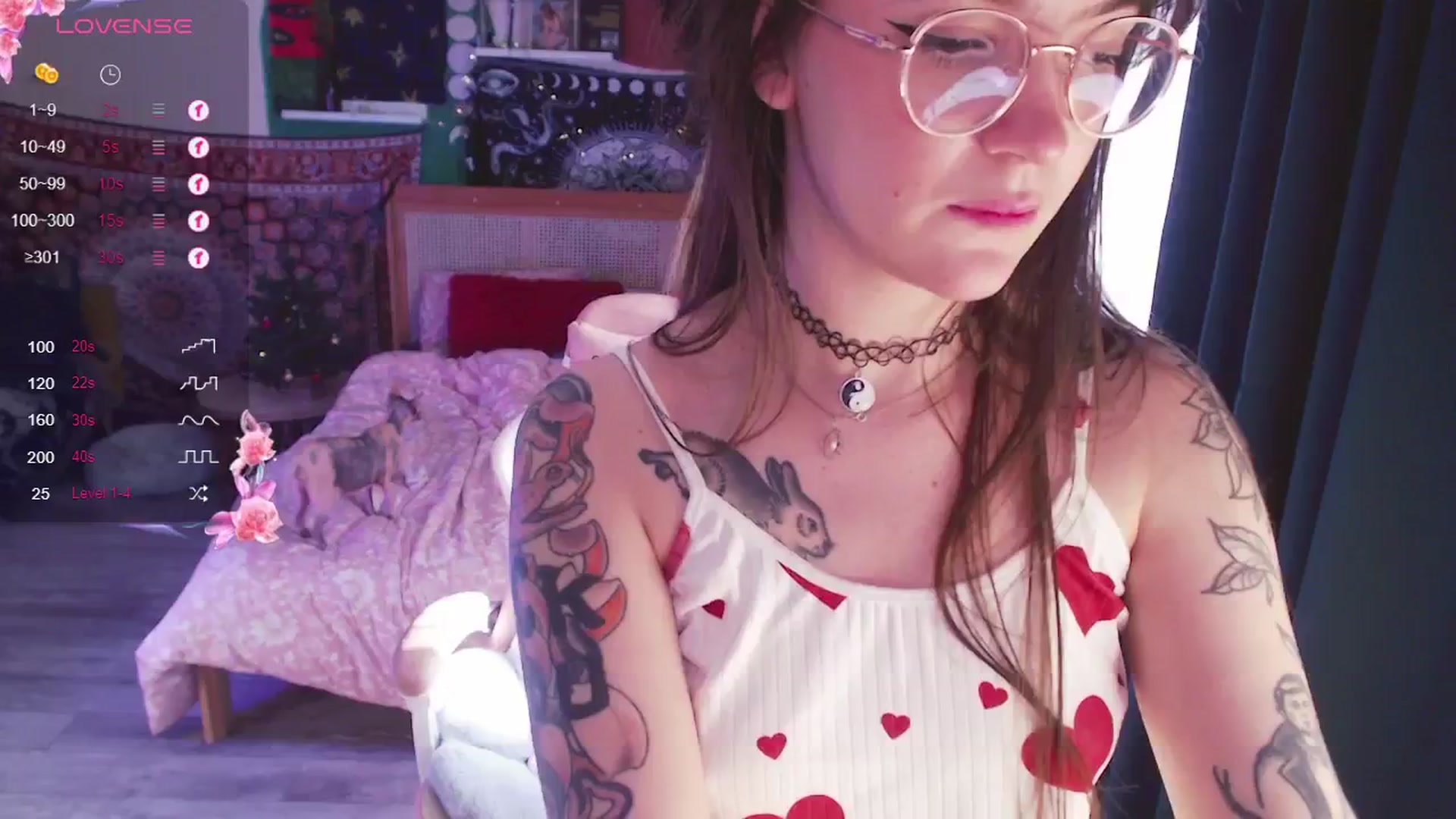 Gallery image thumbnail from NaughtyLoki's myfreecams stream on, 01/03/2025, 09:15 image 13 of 20