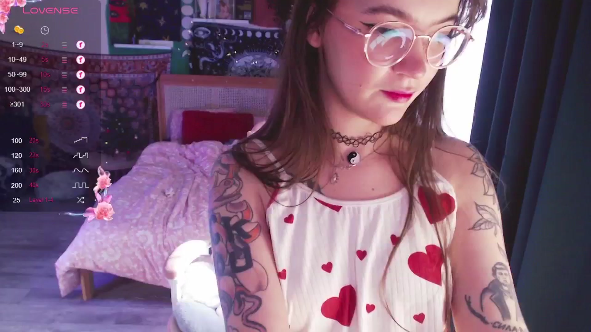Gallery image thumbnail from NaughtyLoki's myfreecams stream on, 01/03/2025, 09:15 image 6 of 20