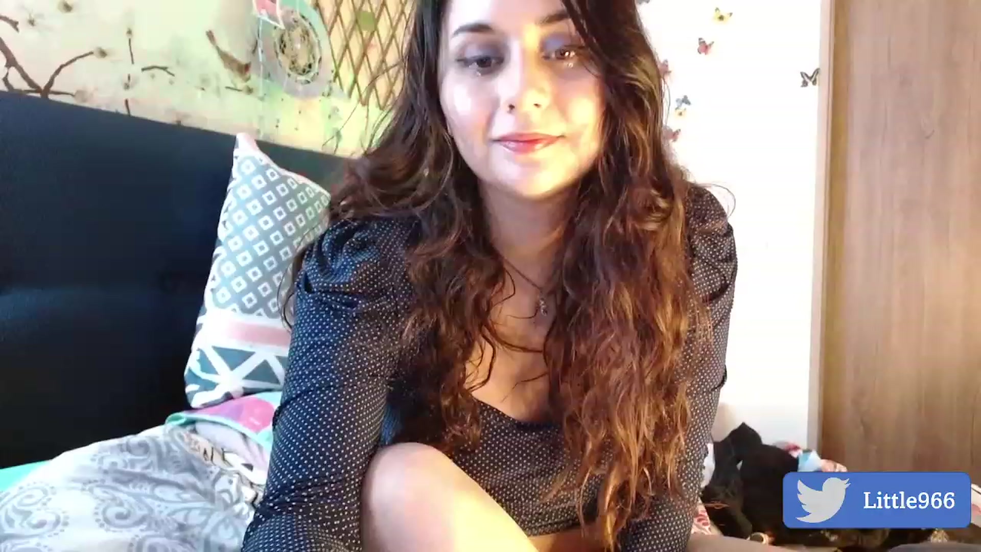 Gallery image thumbnail from NaughtySaraa's myfreecams stream on, 11/25/2022, 05:10 image 8 of 20