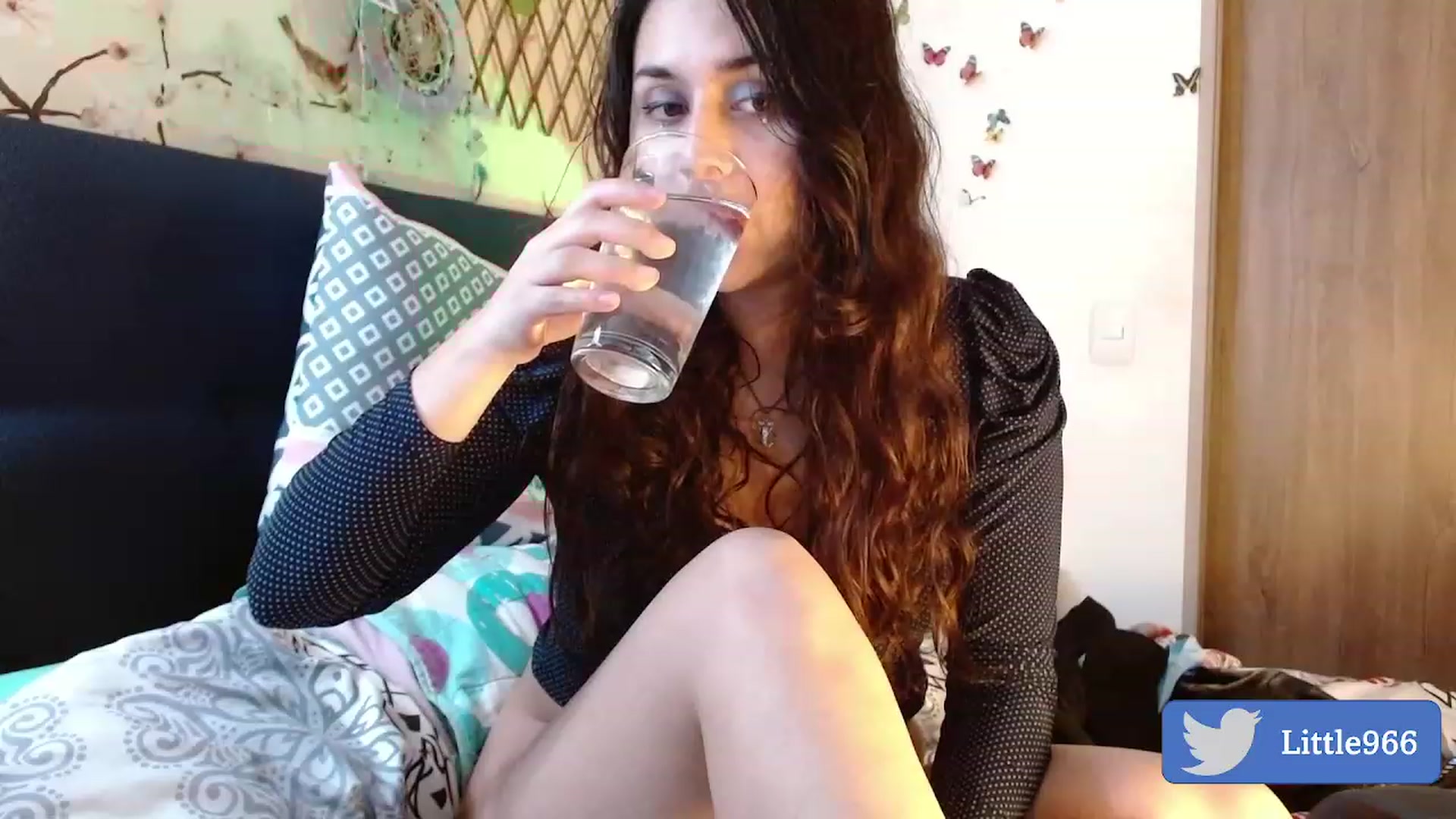 Gallery image thumbnail from NaughtySaraa's myfreecams stream on, 11/25/2022, 05:10 image 9 of 20