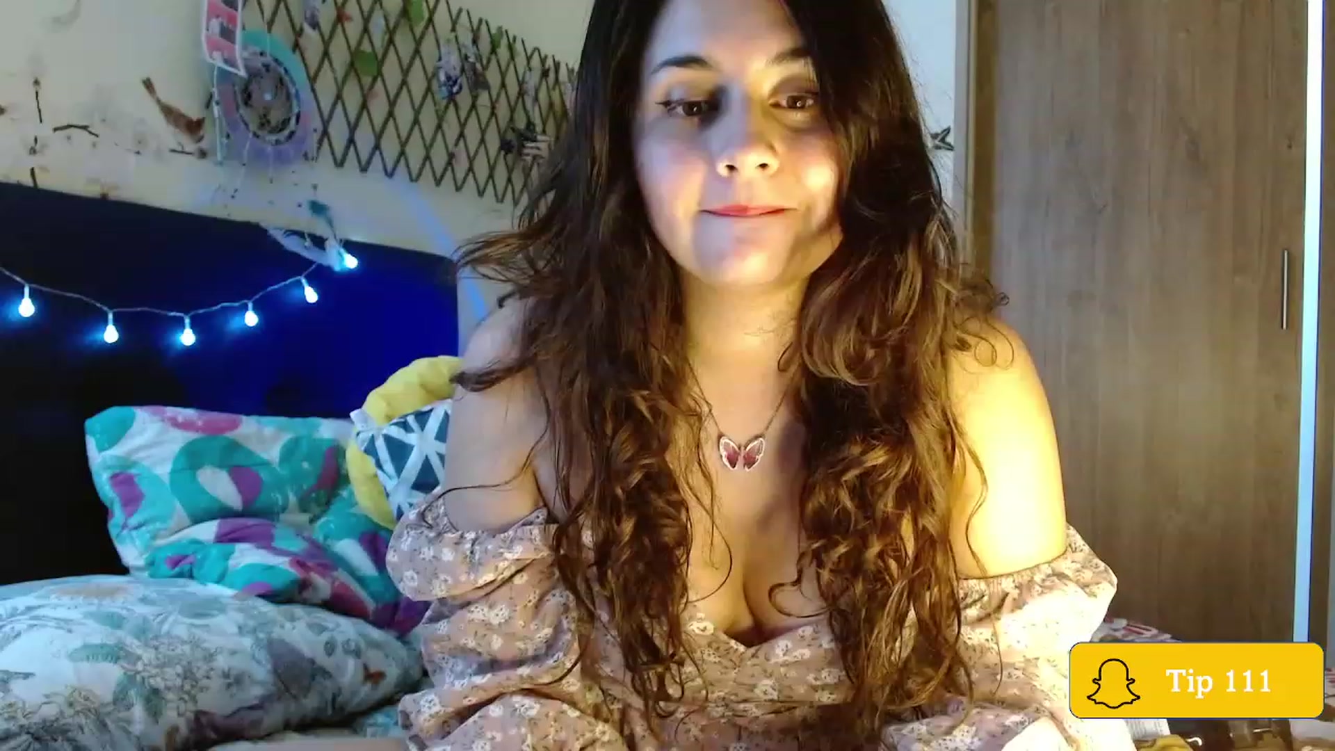 Gallery image thumbnail from NaughtySaraa's myfreecams stream on, 12/14/2022, 22:39 image 5 of 20