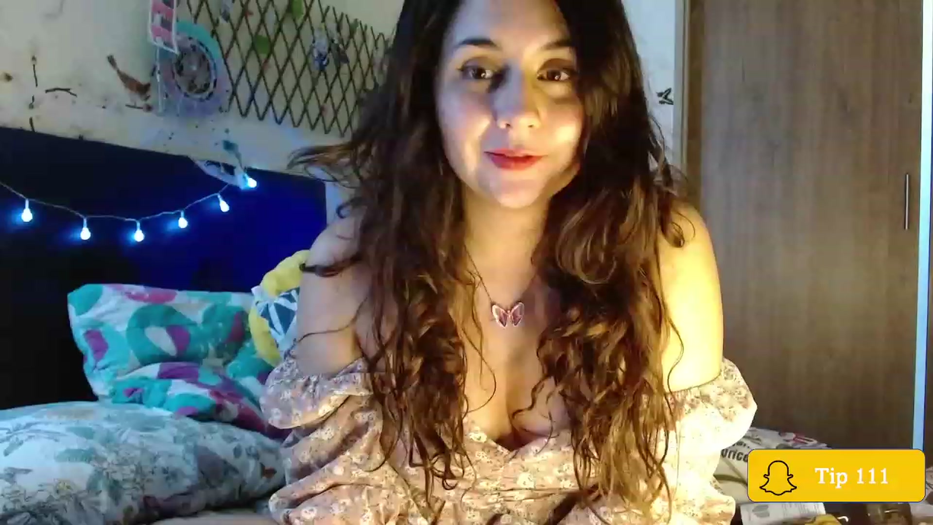 Gallery image thumbnail from NaughtySaraa's myfreecams stream on, 12/14/2022, 22:39 image 4 of 20