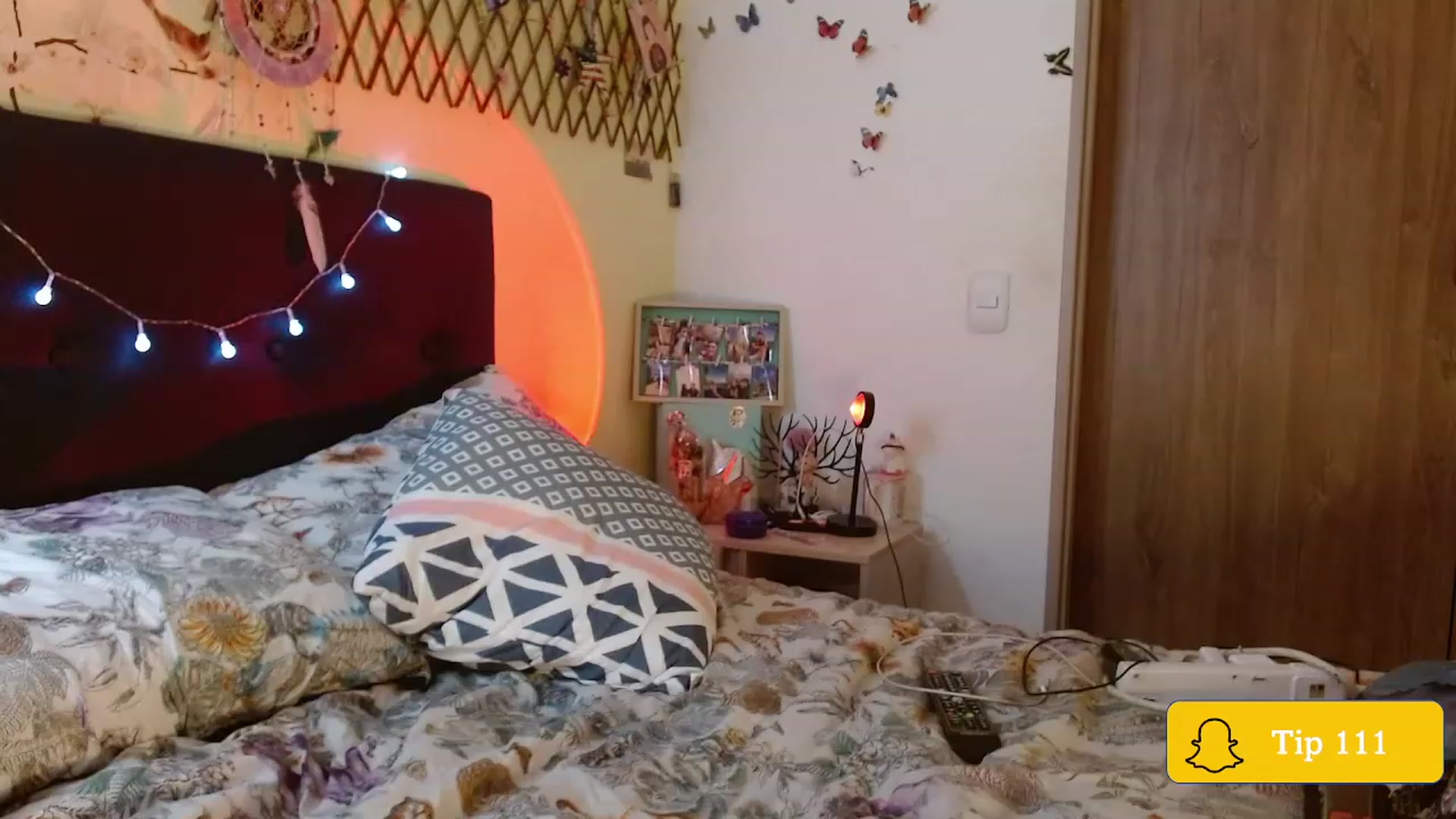Gallery image thumbnail from NaughtySaraa's myfreecams stream on, 12/23/2022, 04:18 image 17 of 20