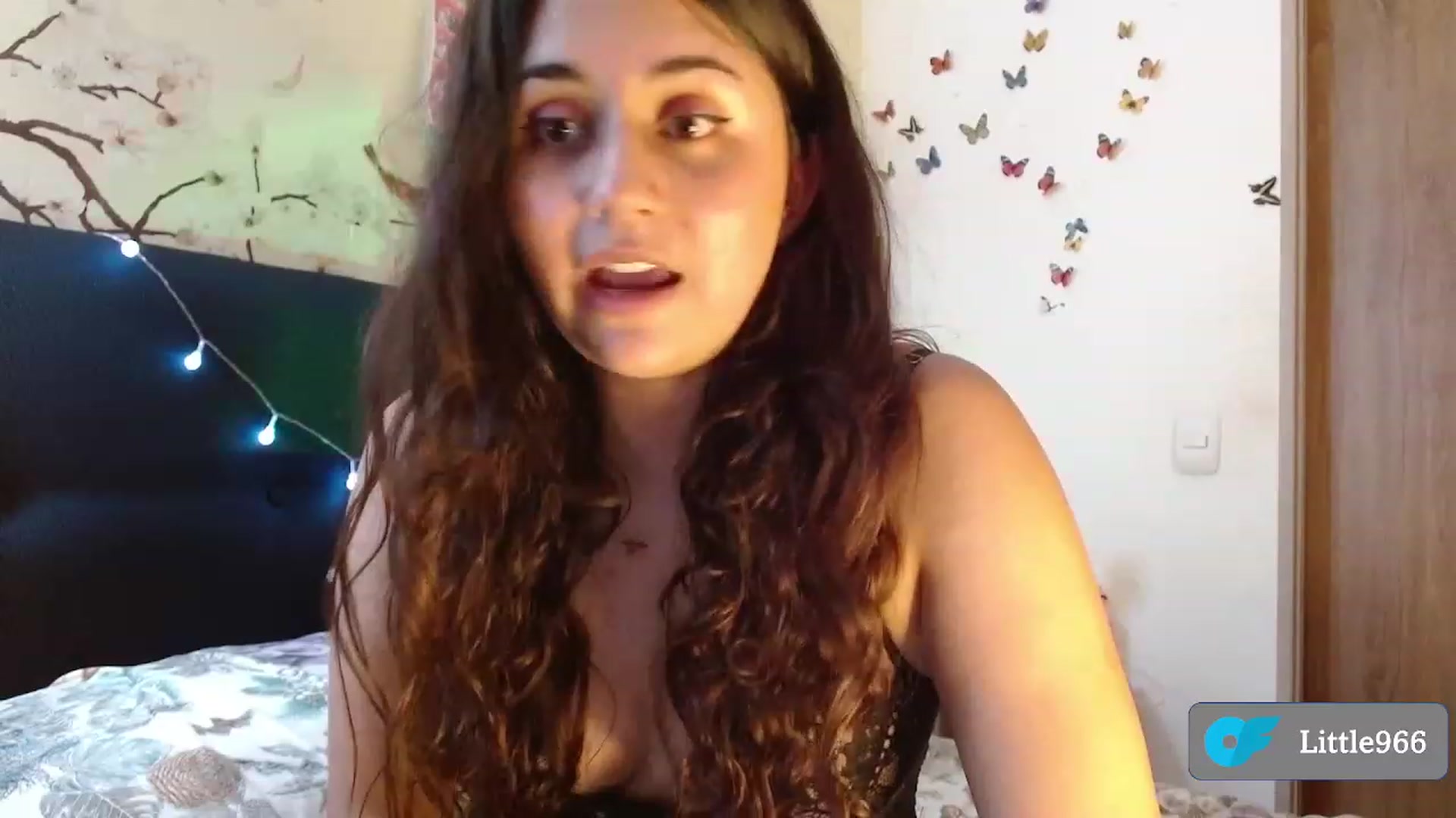 Gallery image thumbnail from NaughtySaraa's myfreecams stream on, 12/23/2022, 05:32 image 19 of 20