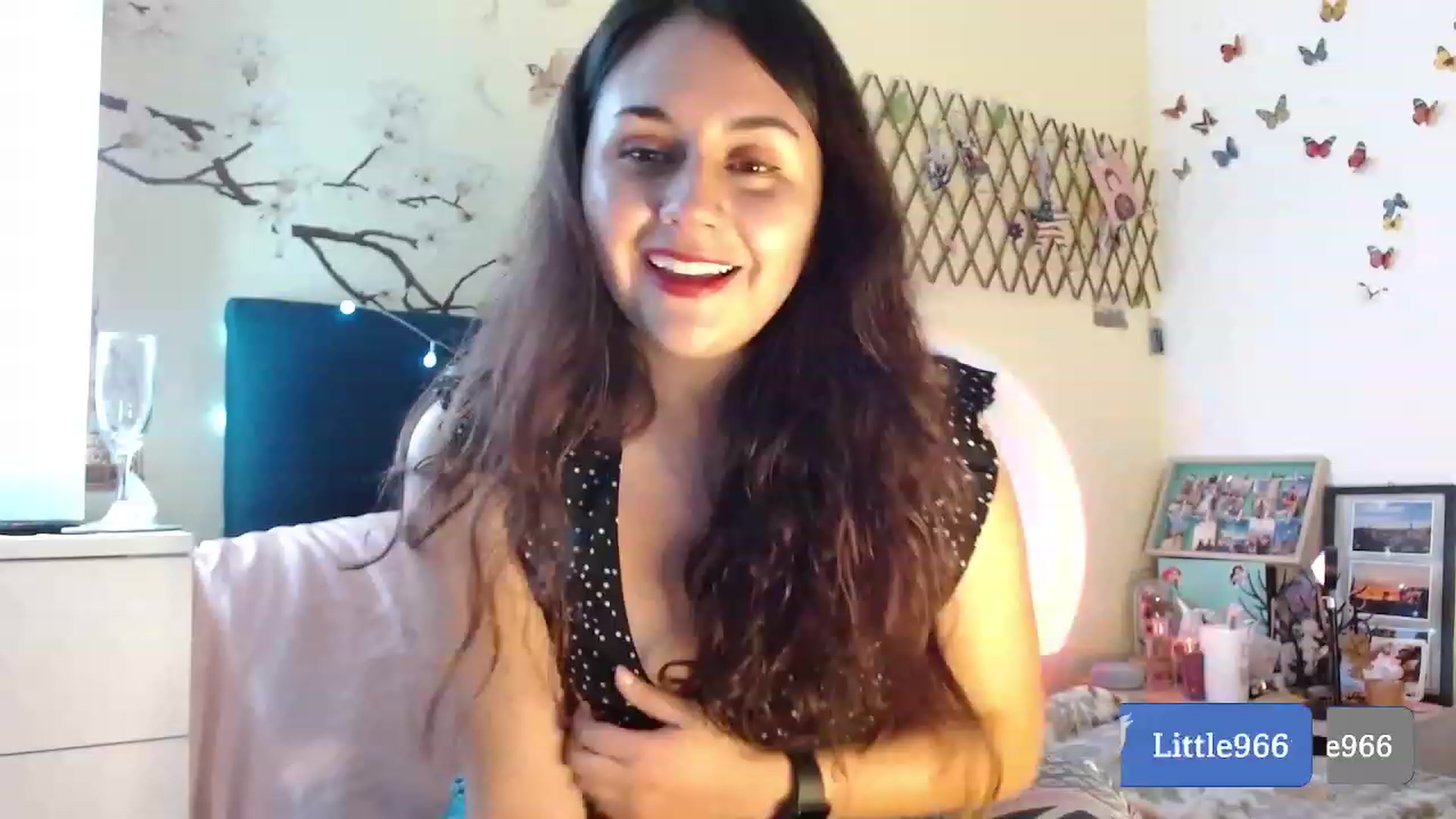 Gallery image thumbnail from NaughtySaraa's myfreecams stream on, 01/13/2023, 04:20 image 4 of 20