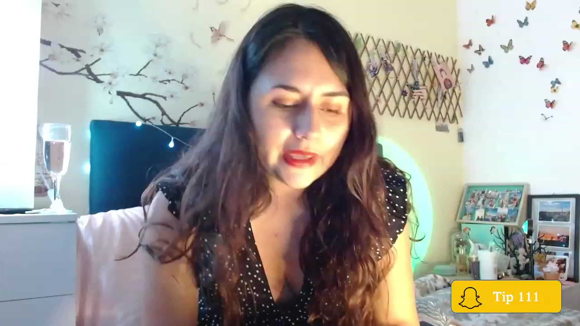Gallery image thumbnail from NaughtySaraa's myfreecams stream on, 01/13/2023, 04:20 image 13 of 20