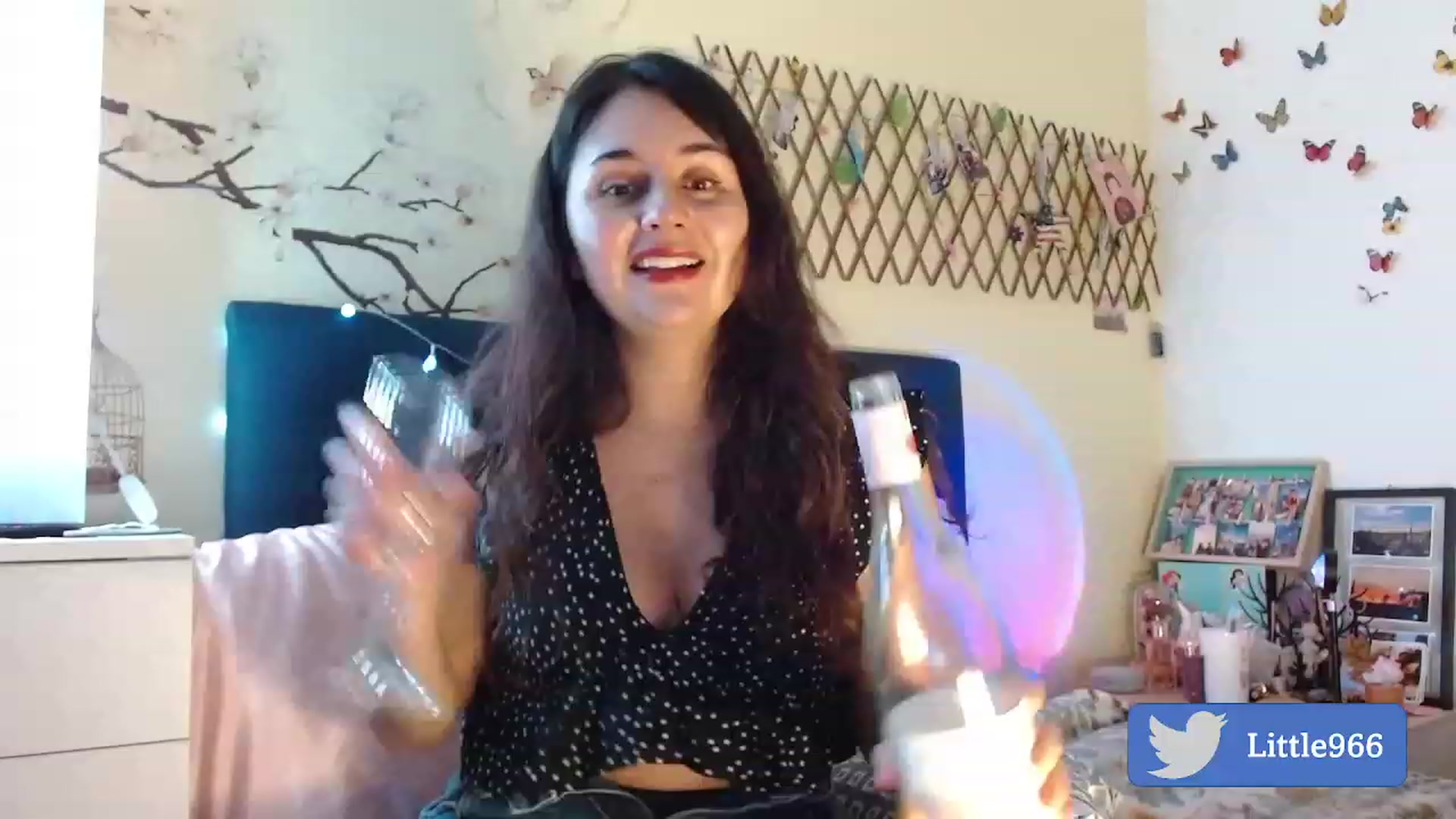 Gallery image thumbnail from NaughtySaraa's myfreecams stream on, 01/13/2023, 04:20 image 12 of 20