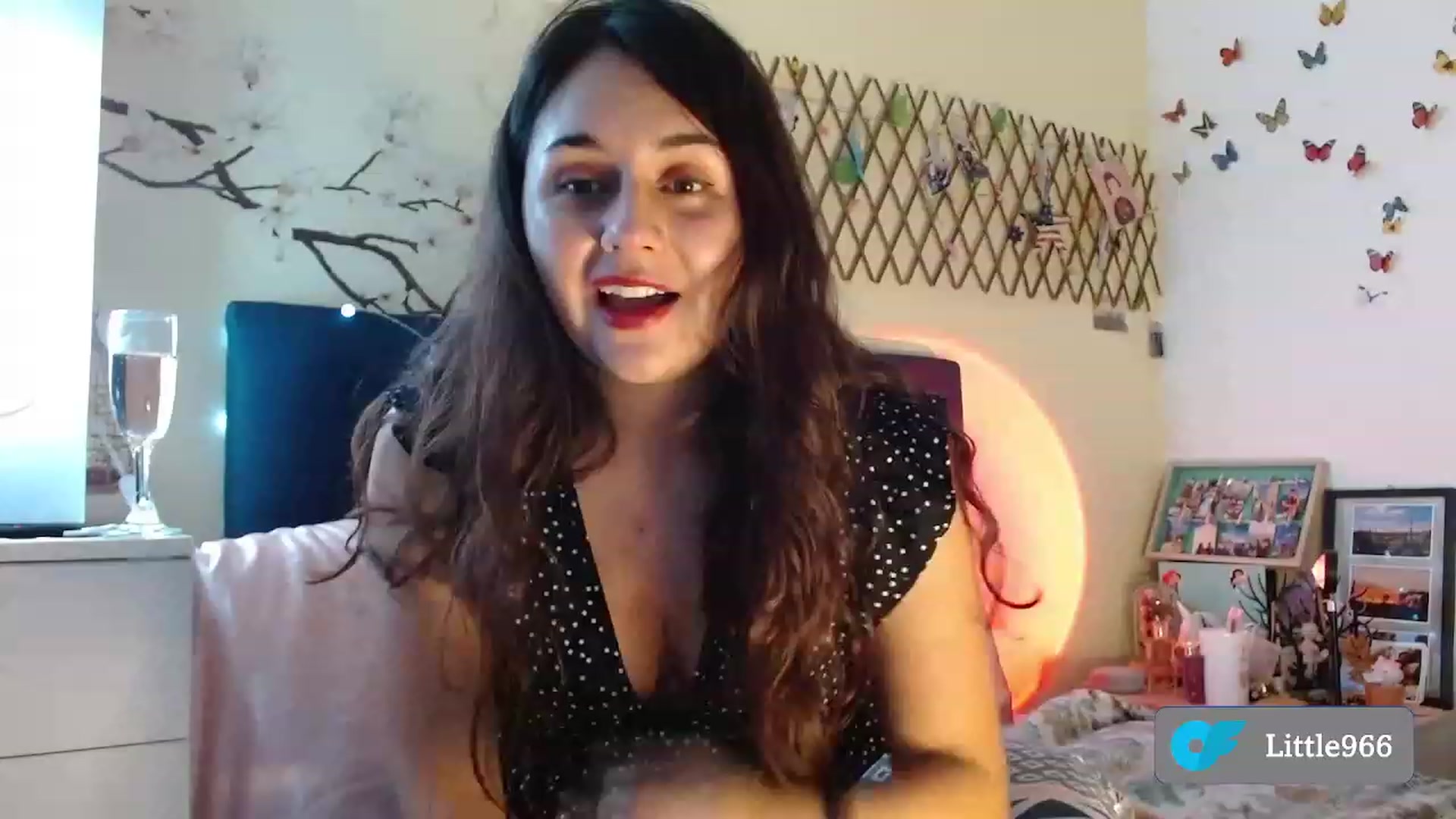 Gallery image thumbnail from NaughtySaraa's myfreecams stream on, 01/13/2023, 04:20 image 14 of 20