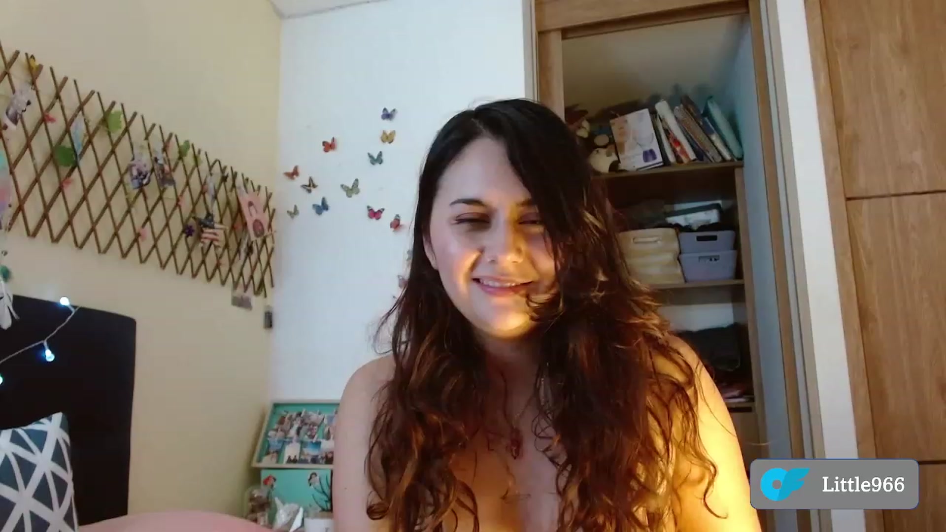 Gallery image thumbnail from NaughtySaraa's myfreecams stream on, 01/18/2023, 06:52 image 1 of 20