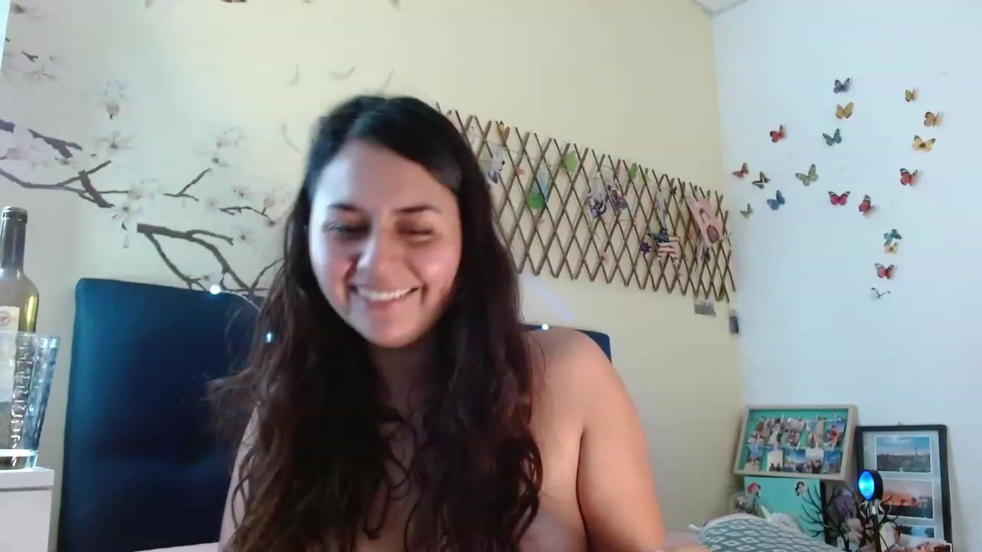 Gallery image thumbnail from NaughtySaraa's myfreecams stream on, 01/20/2023, 07:07 image 13 of 20