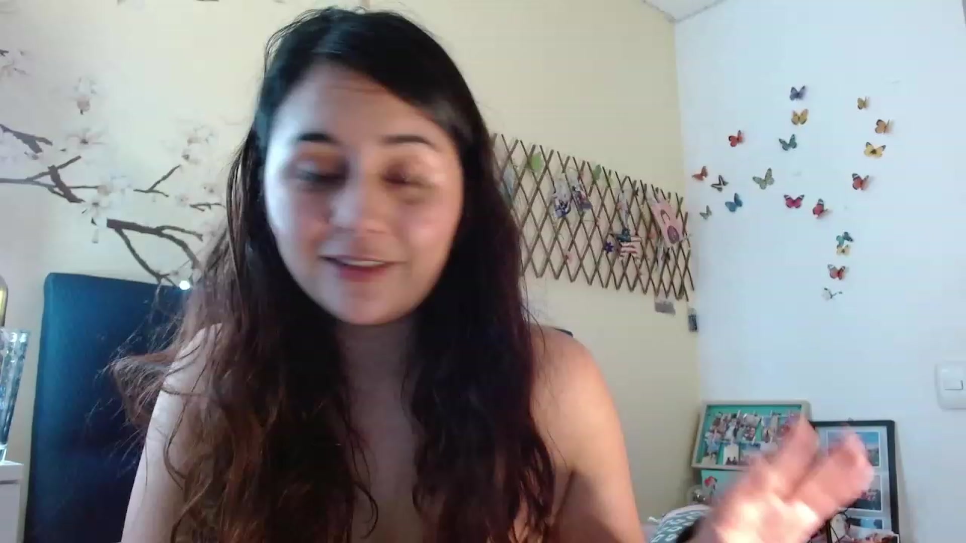 Gallery image thumbnail from NaughtySaraa's myfreecams stream on, 01/20/2023, 07:07 image 4 of 20