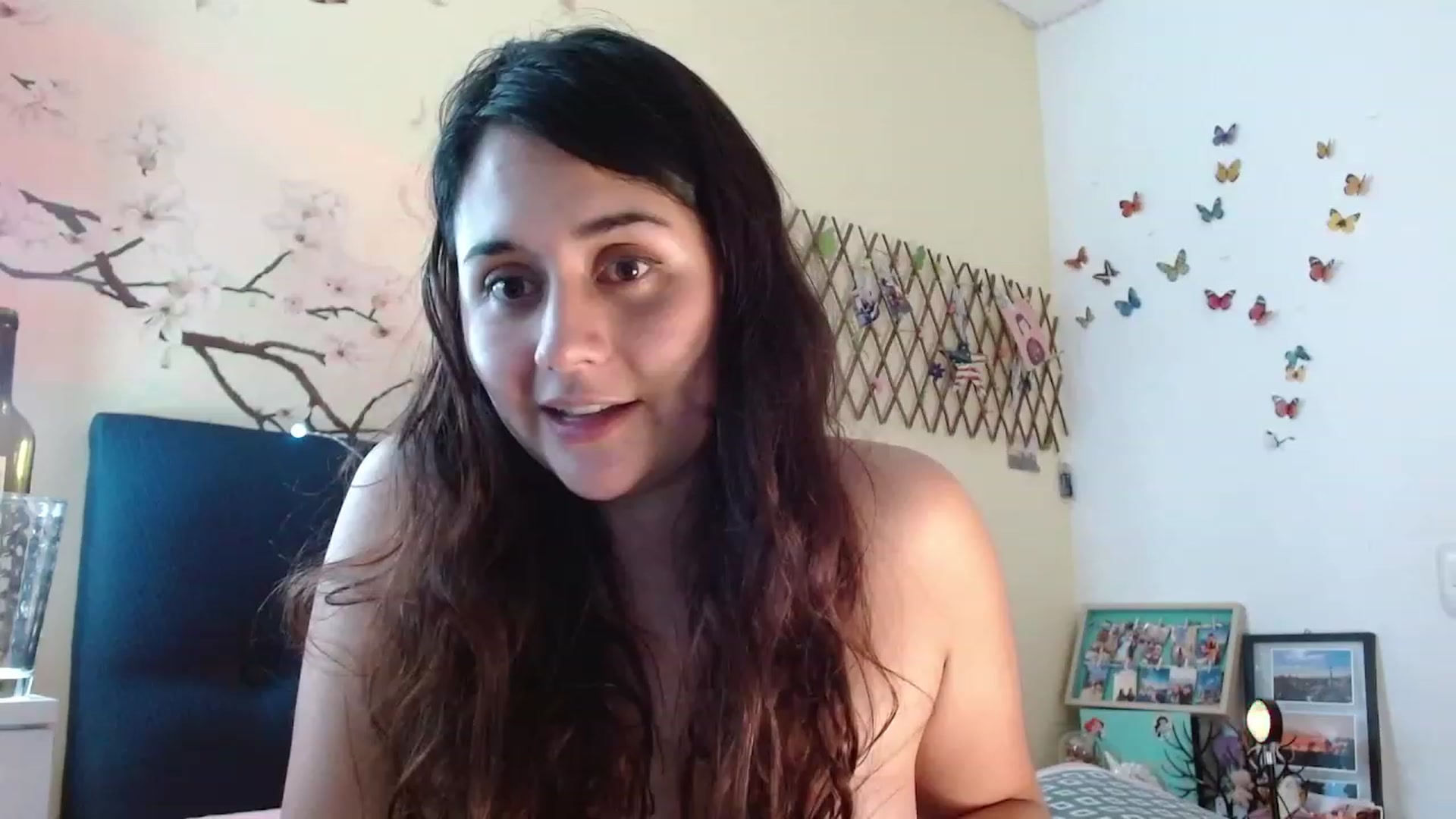 Gallery image thumbnail from NaughtySaraa's myfreecams stream on, 01/20/2023, 07:07 image 9 of 20