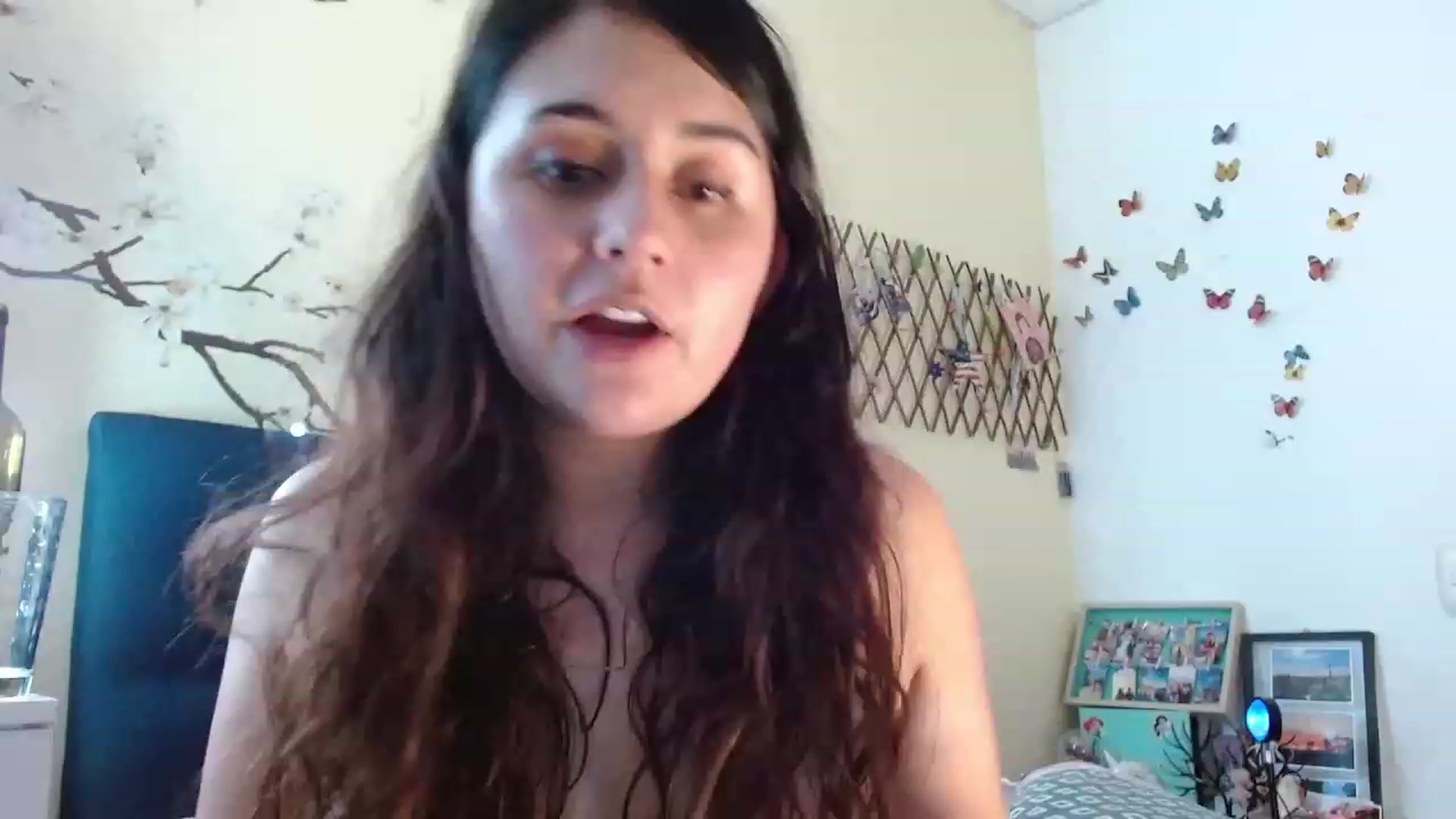 Gallery image thumbnail from NaughtySaraa's myfreecams stream on, 01/20/2023, 07:07 image 19 of 20