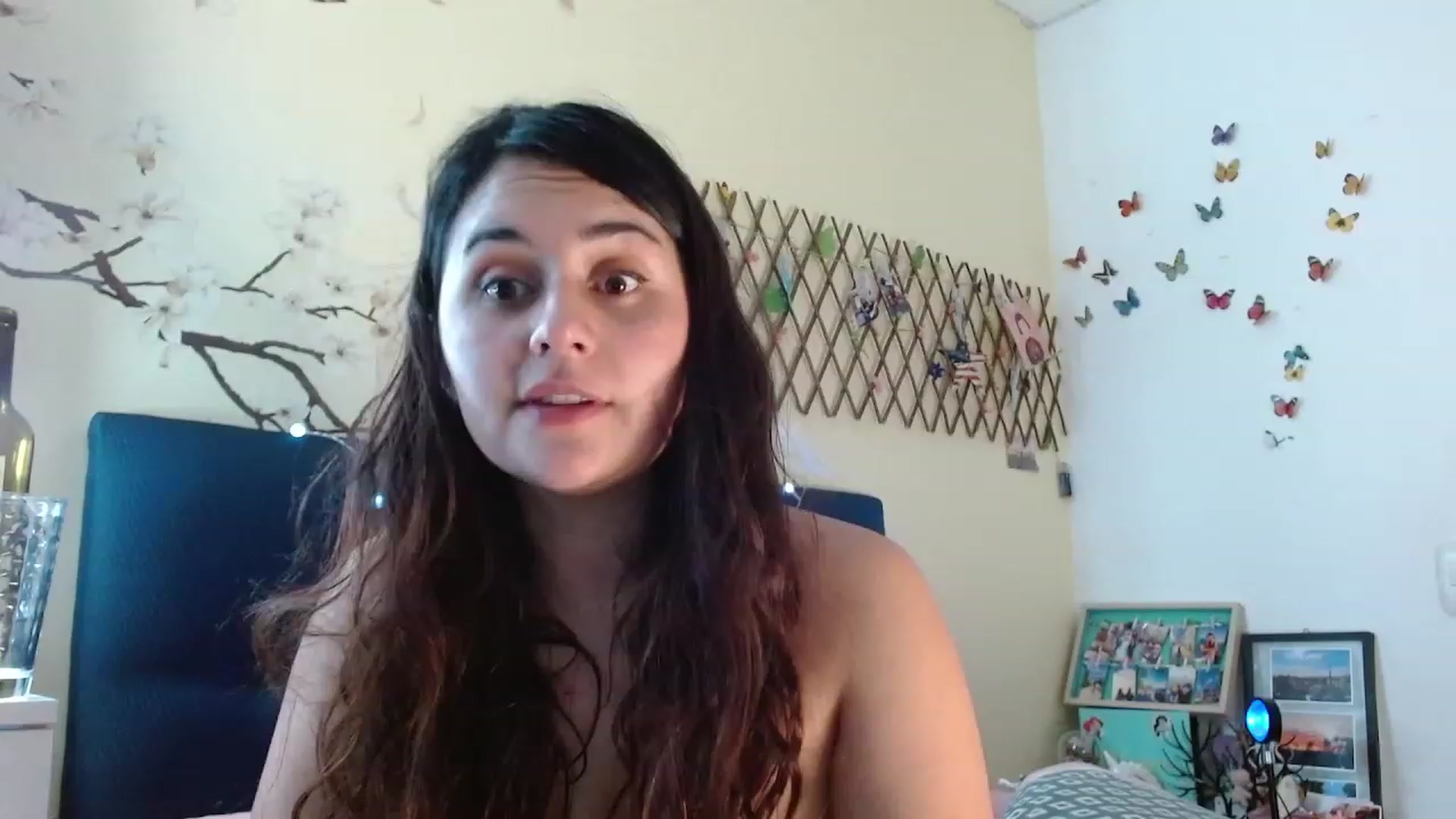Gallery image thumbnail from NaughtySaraa's myfreecams stream on, 01/20/2023, 07:07 image 16 of 20