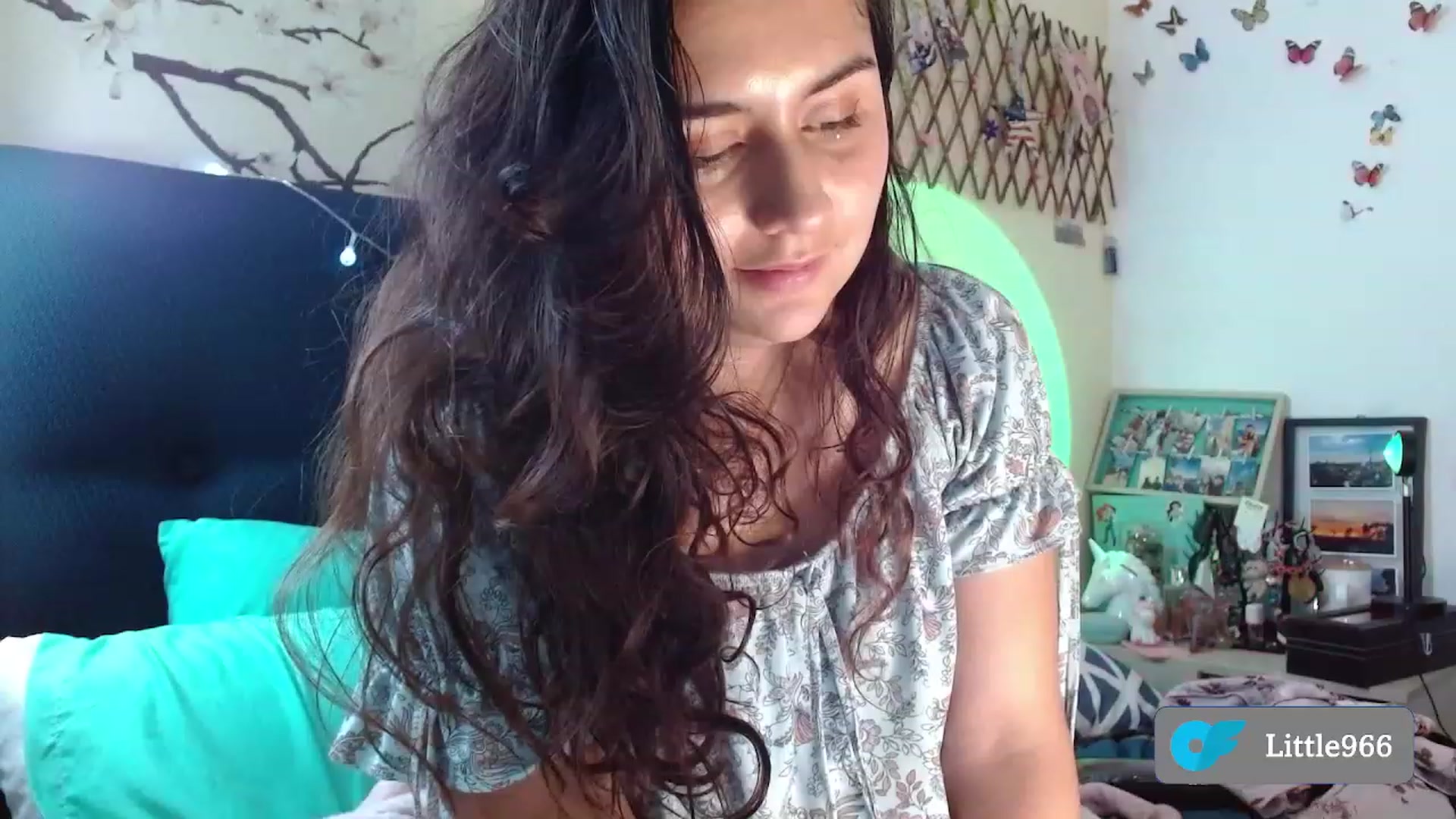 Gallery image thumbnail from NaughtySaraa's myfreecams stream on, 02/28/2023, 06:12 image 10 of 20