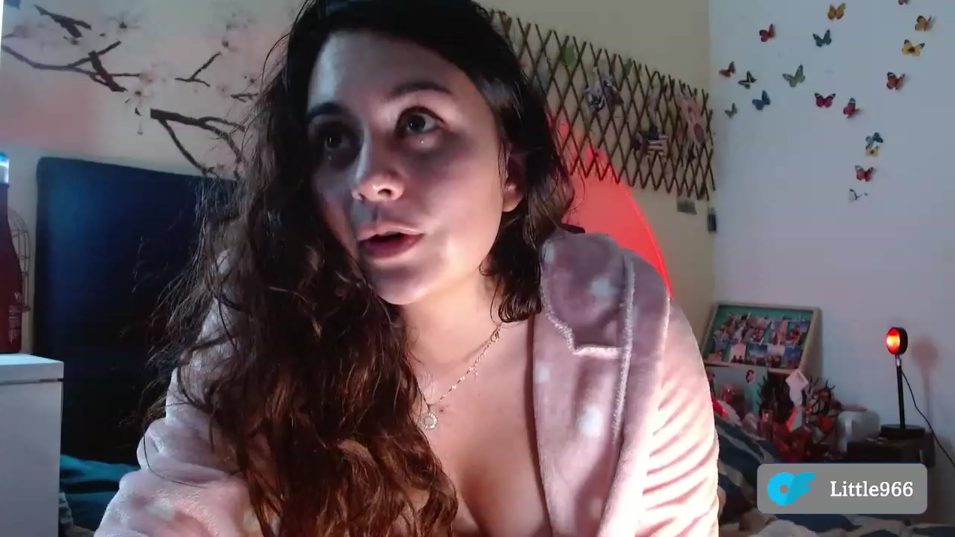 Gallery image thumbnail from NaughtySaraa's myfreecams stream on, 03/08/2023, 06:10 image 8 of 20