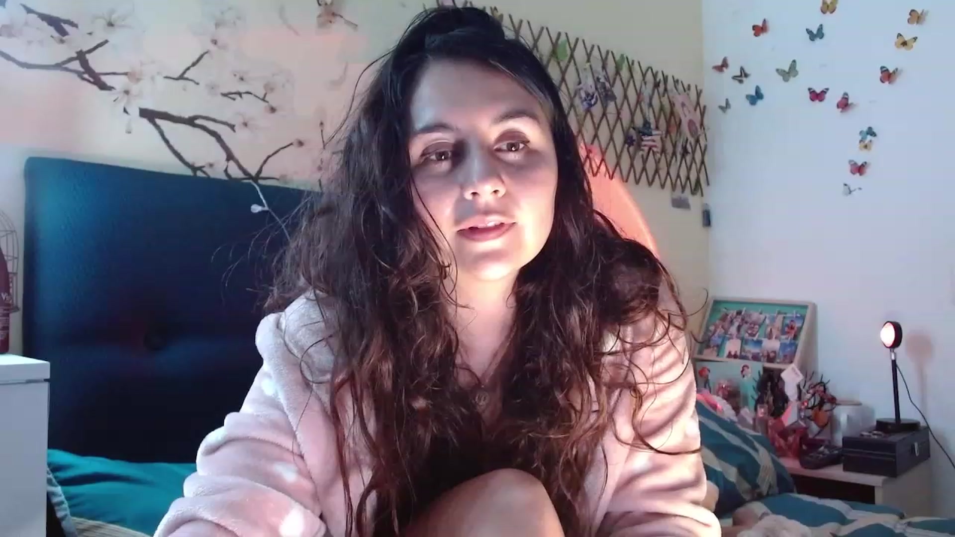 Gallery image thumbnail from NaughtySaraa's myfreecams stream on, 03/08/2023, 06:10 image 11 of 20