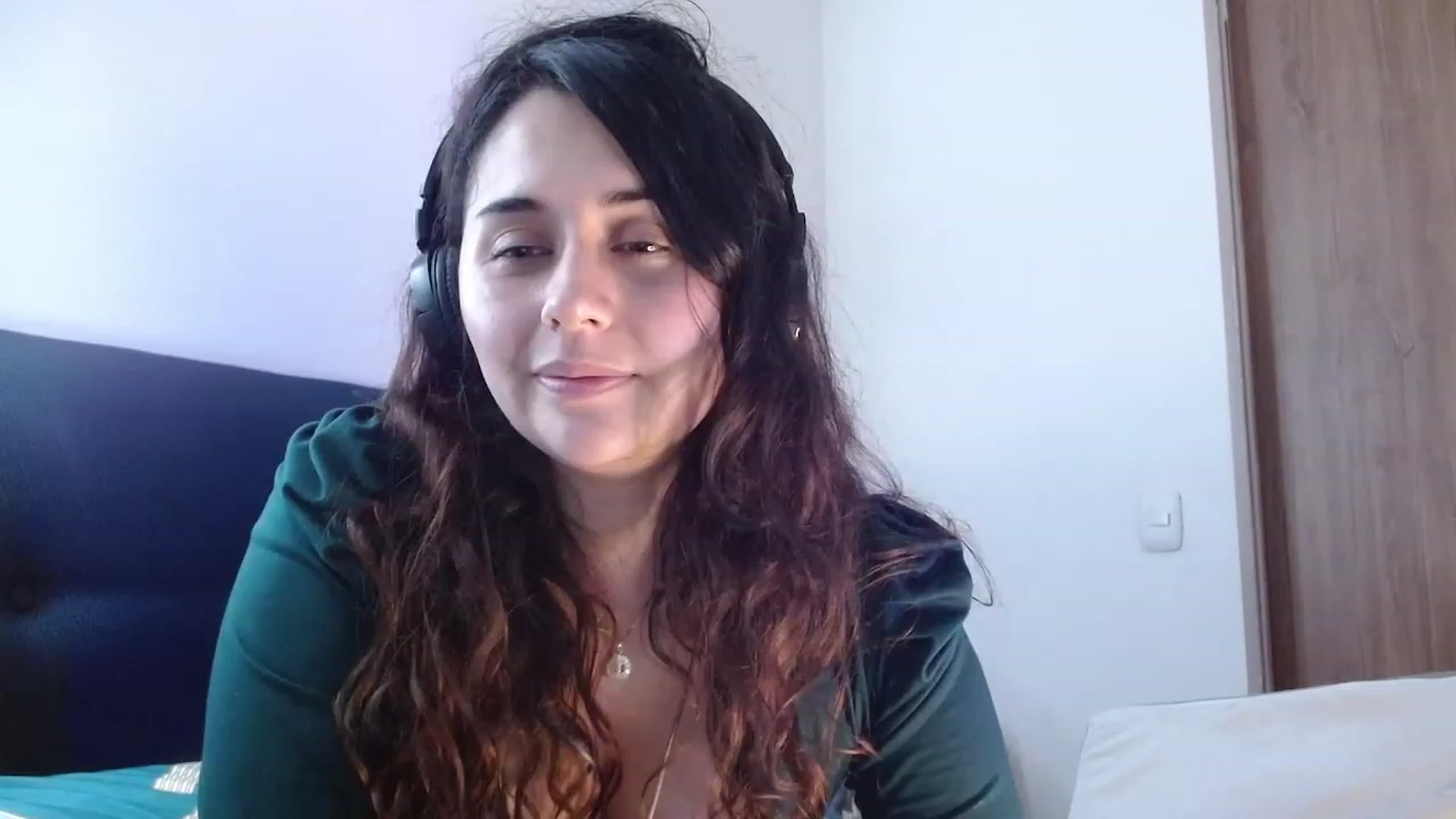 Gallery image thumbnail from NaughtySaraa's myfreecams stream on, 04/14/2023, 07:22 image 17 of 20