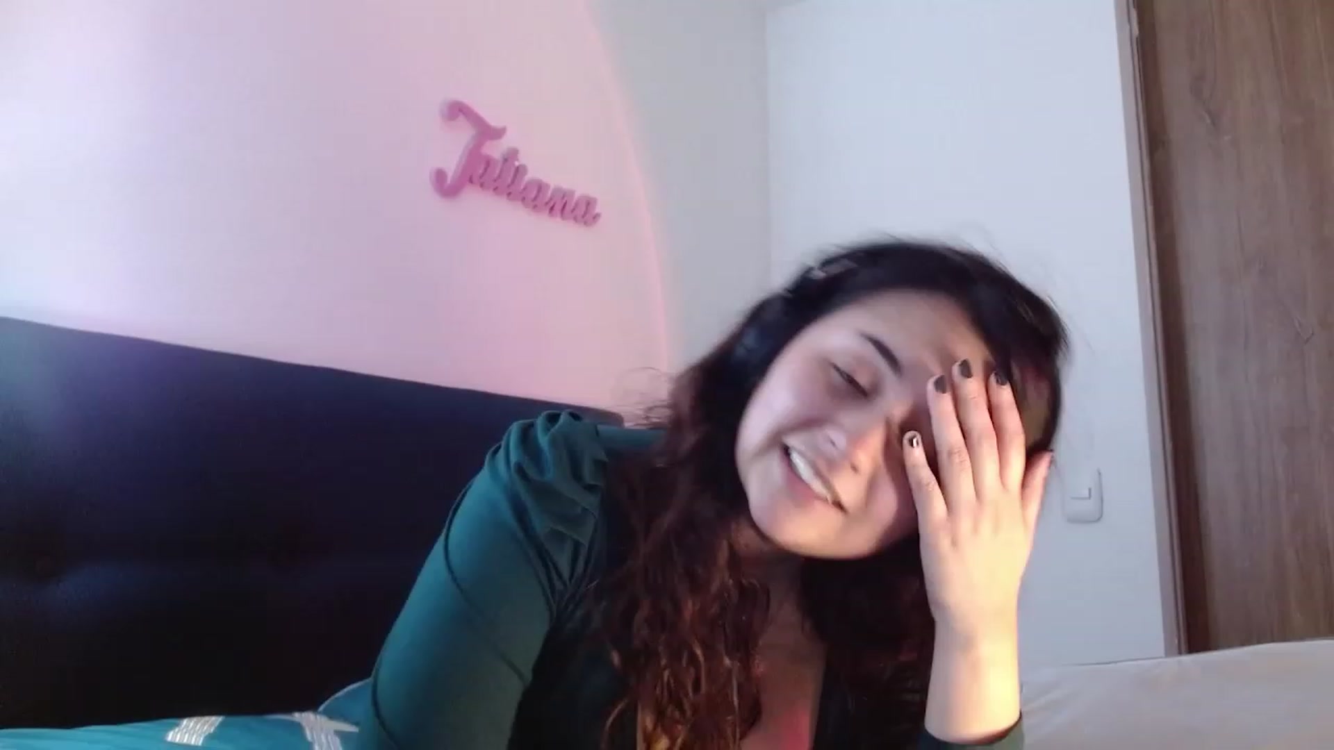 Gallery image thumbnail from NaughtySaraa's myfreecams stream on, 04/14/2023, 07:22 image 5 of 20
