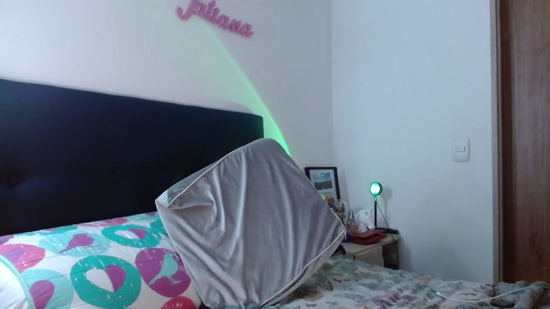 Gallery image thumbnail from NaughtySaraa's myfreecams stream on, 06/04/2023, 04:46 image 19 of 20
