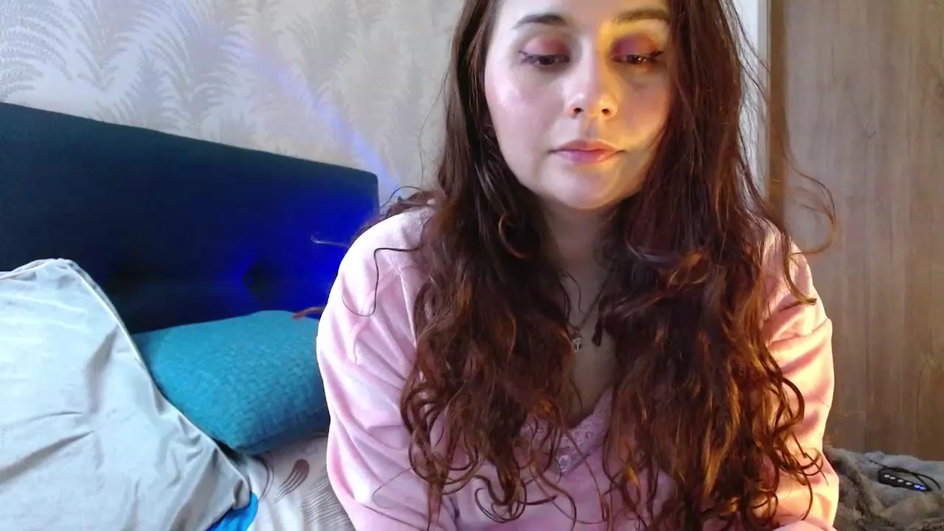 Gallery image thumbnail from NaughtySaraa's myfreecams stream on, 07/22/2023, 06:45 image 8 of 20