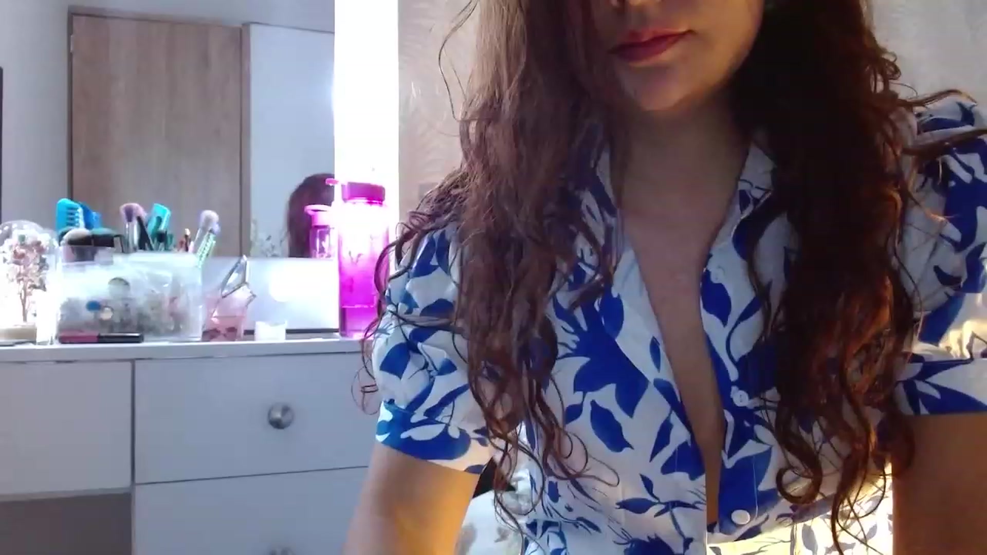 Gallery image thumbnail from NaughtySaraa's myfreecams stream on, 09/14/2023, 06:55 image 3 of 20