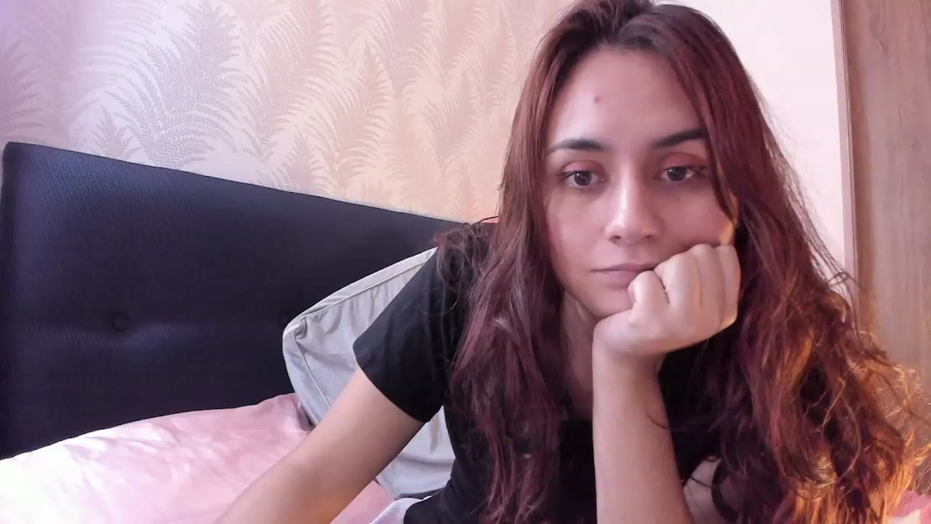 Gallery image thumbnail from NaughtySaraa's myfreecams stream on, 09/20/2023, 18:55 image 1 of 20
