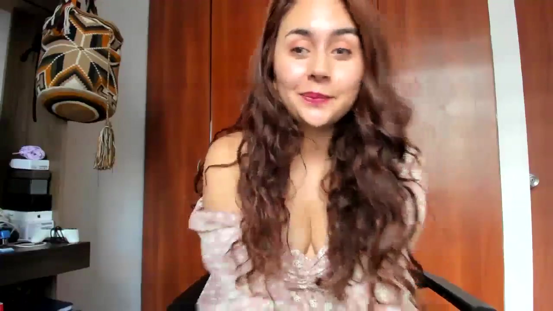 Gallery image thumbnail from NaughtySaraa's myfreecams stream on, 09/25/2023, 17:47 image 5 of 20