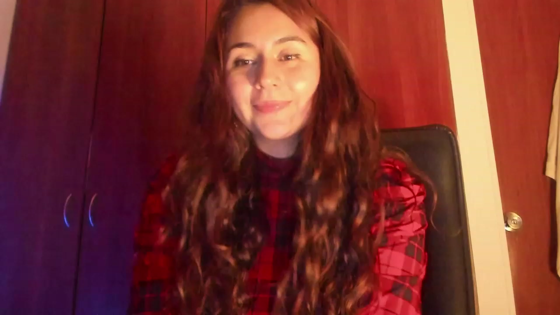 Gallery image thumbnail from NaughtySaraa's myfreecams stream on, 09/27/2023, 24:57 image 15 of 20
