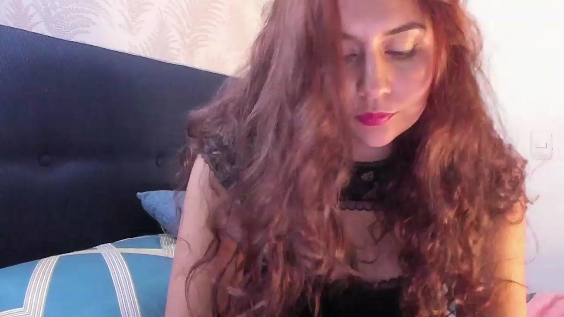 Gallery image thumbnail from NaughtySaraa's myfreecams stream on, 10/24/2023, 04:43 image 14 of 20
