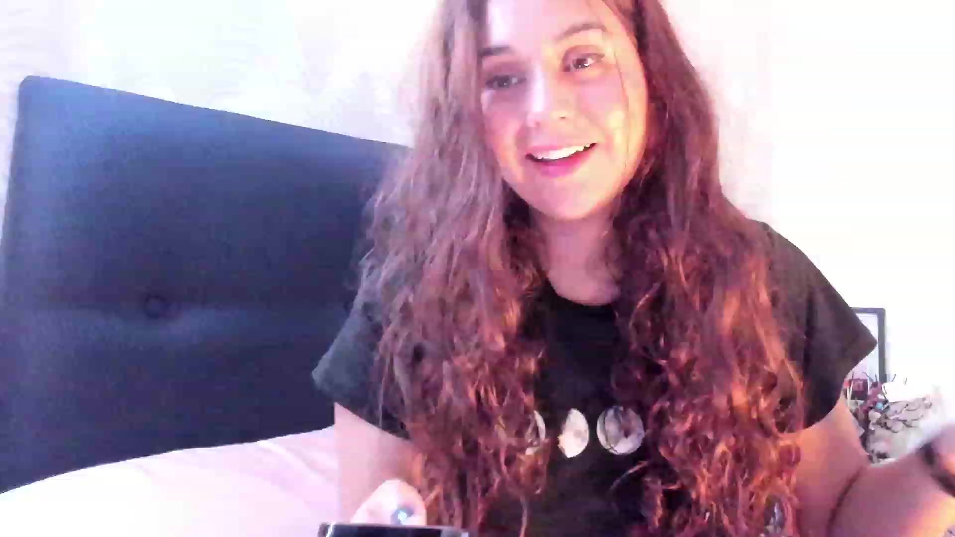 Gallery image thumbnail from NaughtySaraa's myfreecams stream on, 11/29/2023, 04:31 image 5 of 20