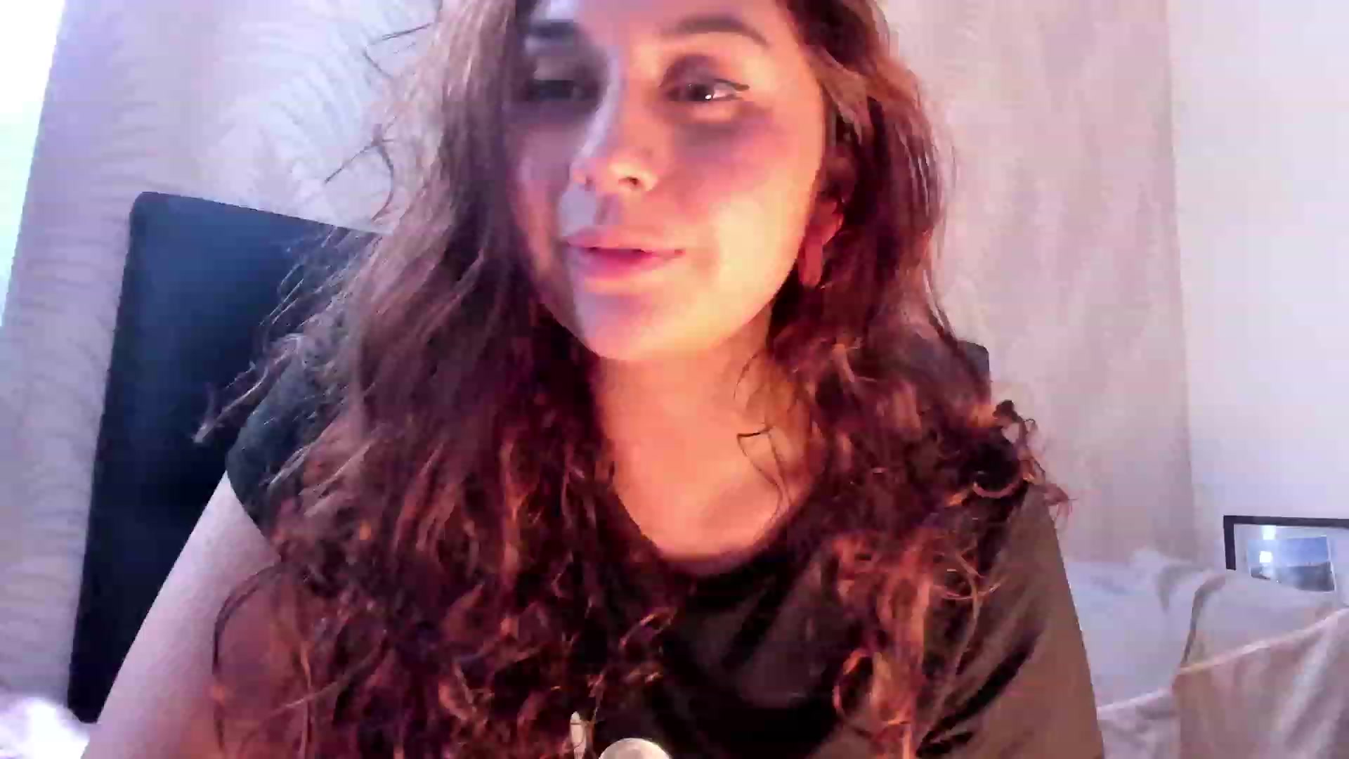 Gallery image thumbnail from NaughtySaraa's myfreecams stream on, 11/29/2023, 05:30 image 12 of 20