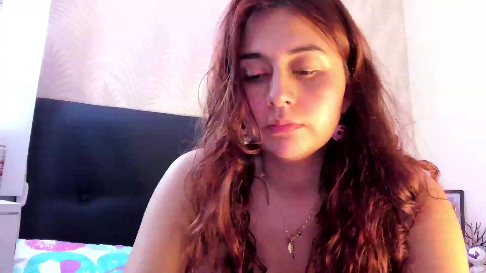 Gallery image thumbnail from NaughtySaraa's myfreecams stream on, 01/05/2024, 06:26 image 18 of 20
