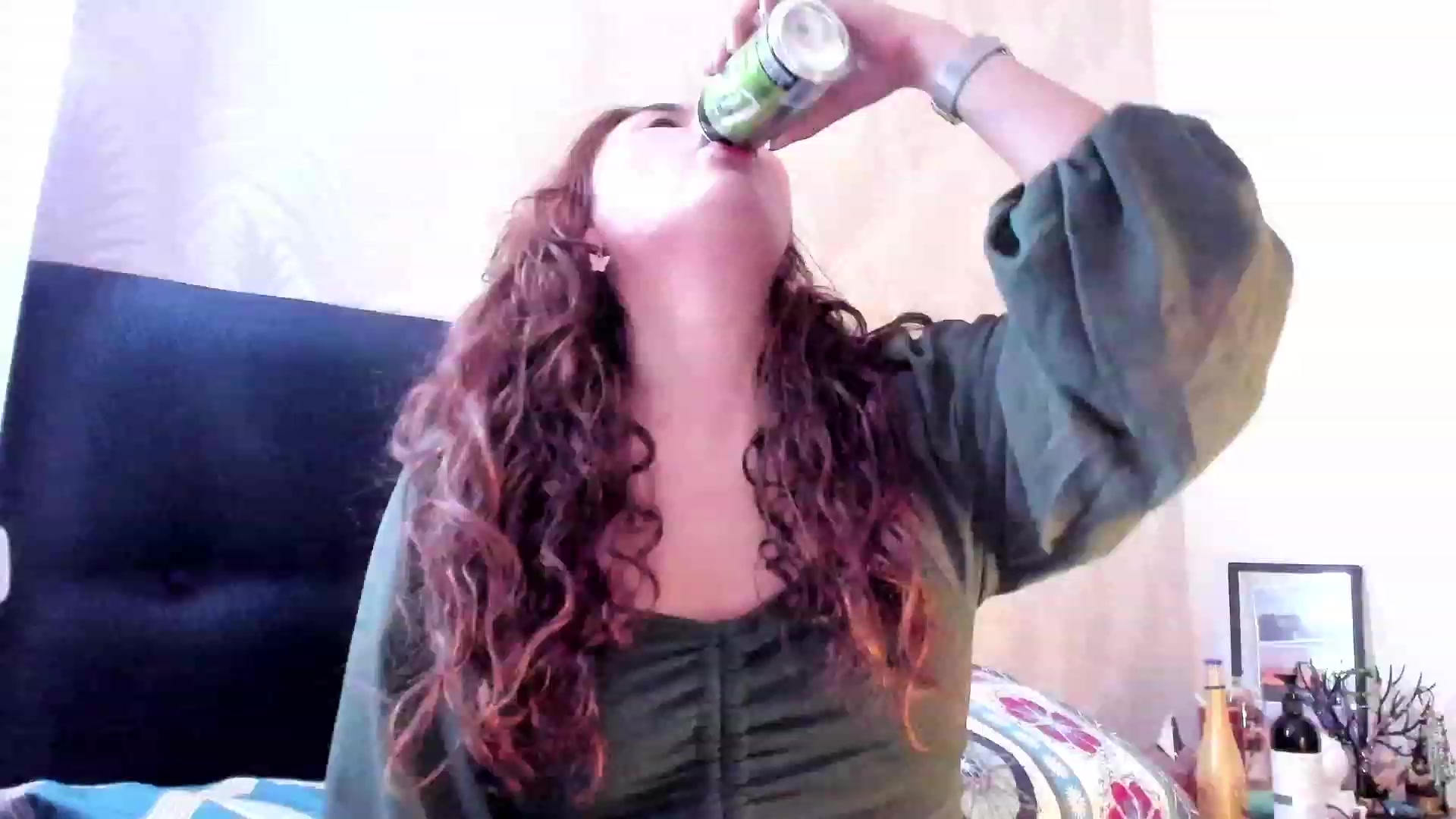 Gallery image thumbnail from NaughtySaraa's myfreecams stream on, 02/09/2024, 04:56 image 16 of 20