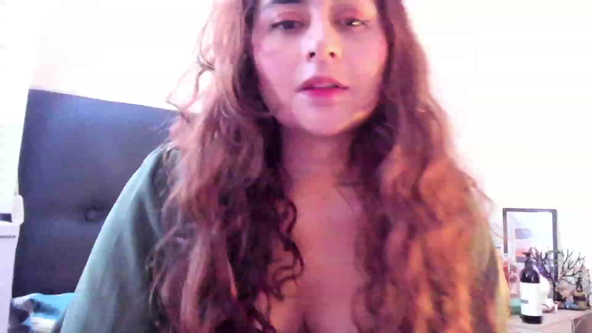 Gallery image thumbnail from NaughtySaraa's myfreecams stream on, 02/09/2024, 04:56 image 10 of 20