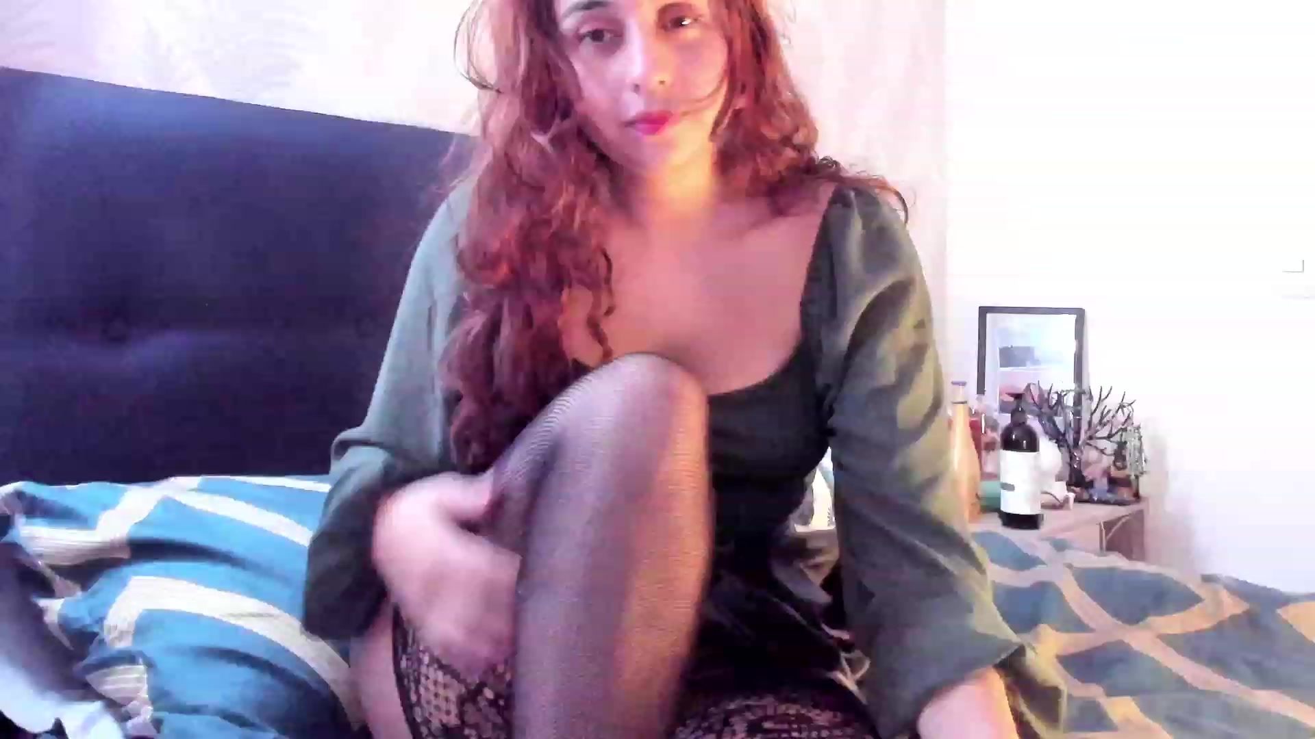 Gallery image thumbnail from NaughtySaraa's myfreecams stream on, 02/09/2024, 04:56 image 1 of 20