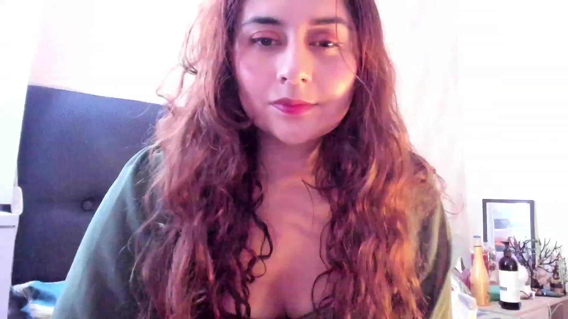 Gallery image thumbnail from NaughtySaraa's myfreecams stream on, 02/09/2024, 04:56 image 12 of 20
