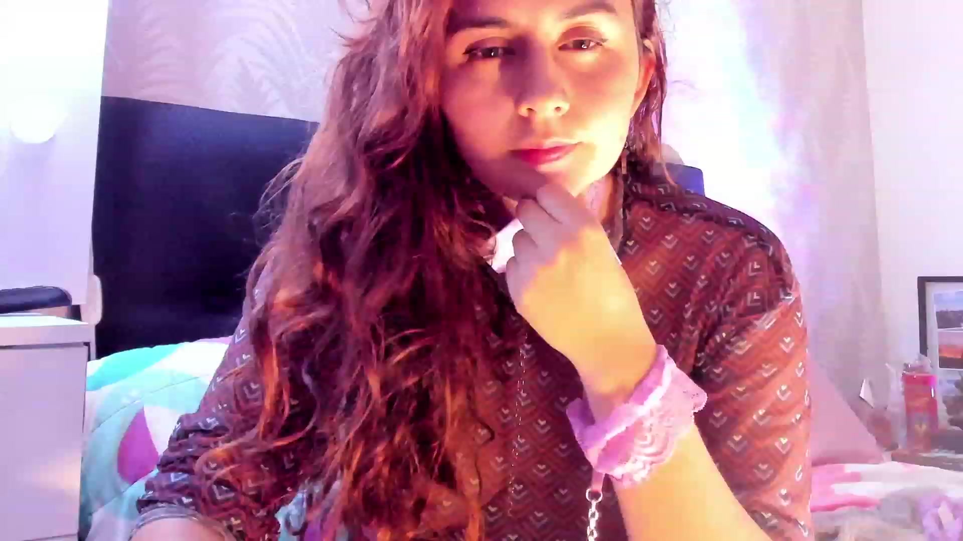 Gallery image thumbnail from NaughtySaraa's myfreecams stream on, 02/13/2024, 05:14 image 16 of 20